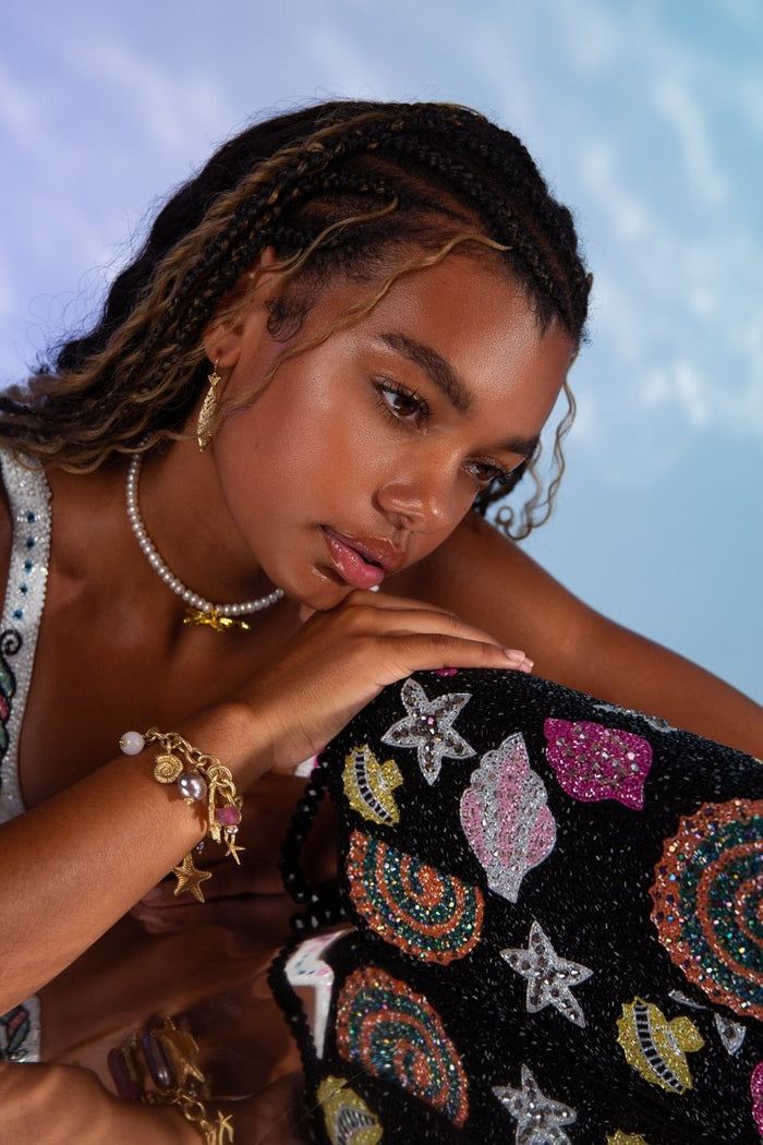 New York Shoulder Bag - Black - will take 2-4 weeks to arrive