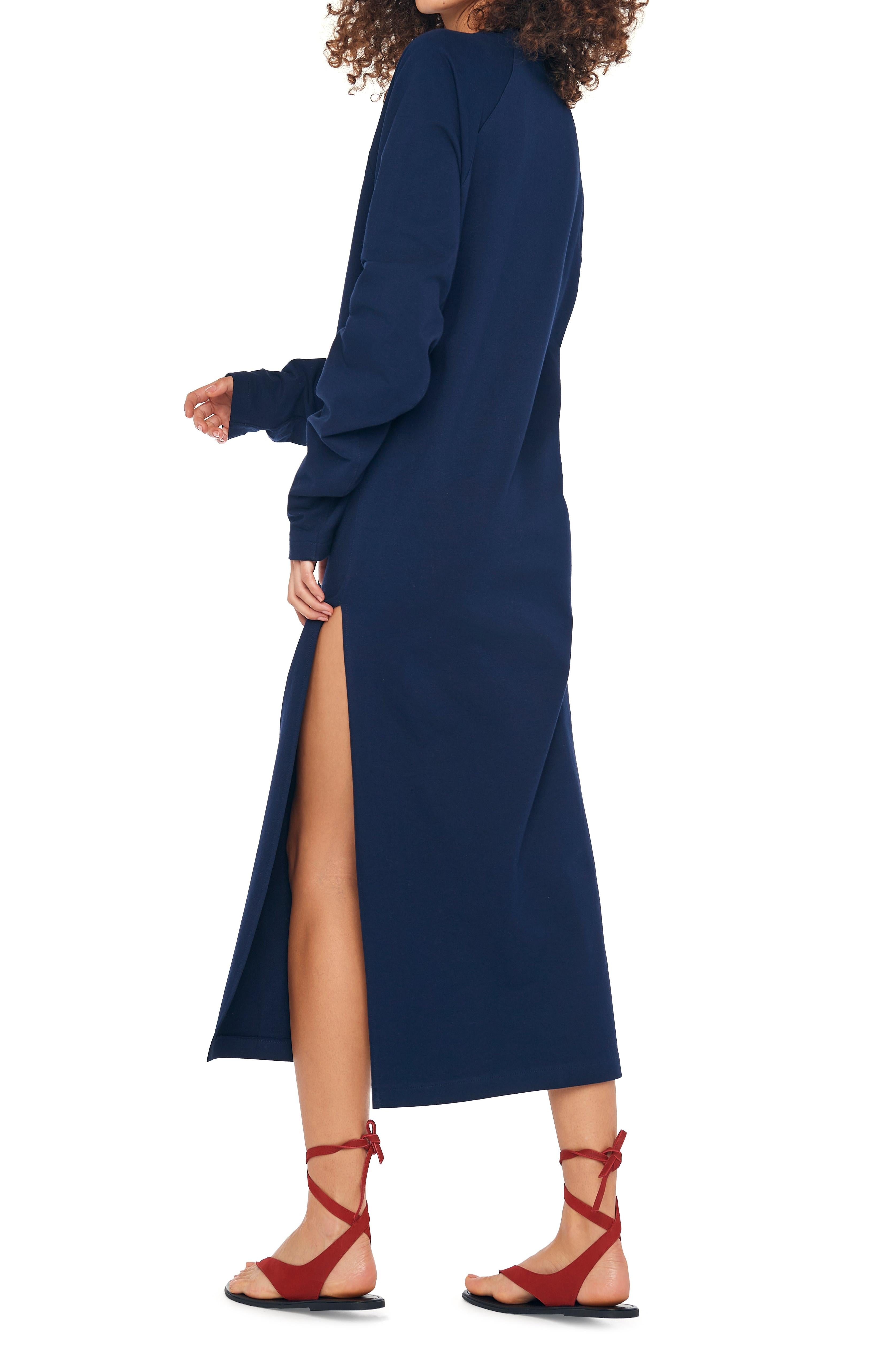 OS RAGLAN SLEEVE SIDE SLIT GOWN