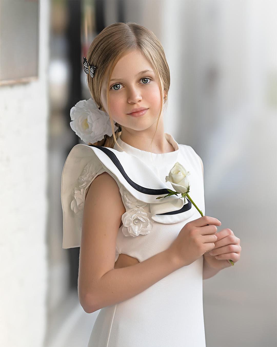 Alex White Ruffle Dress with Black Contrast Line - Petite Maison Kids