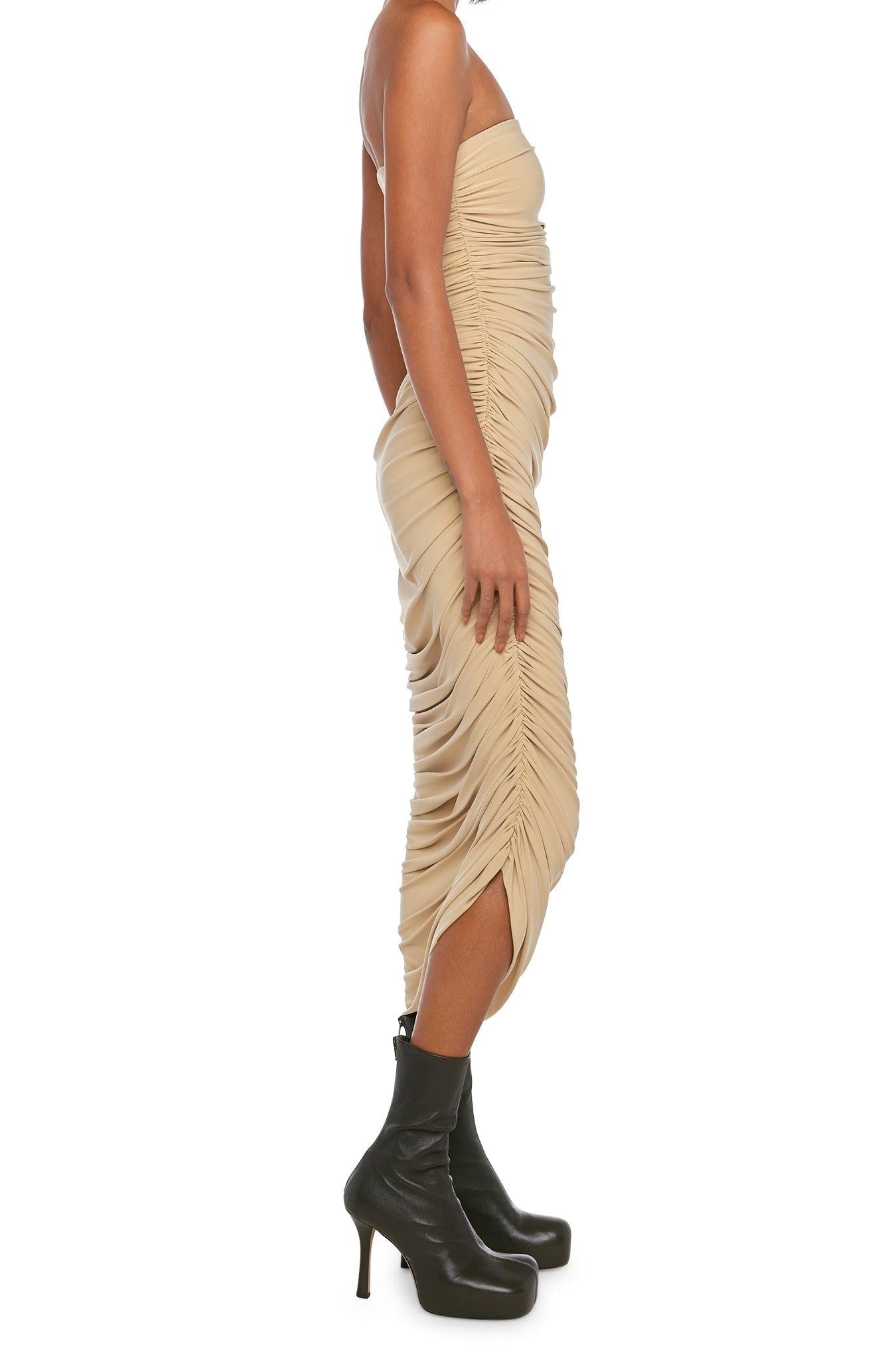 STRAPLESS DIANA GOWN
