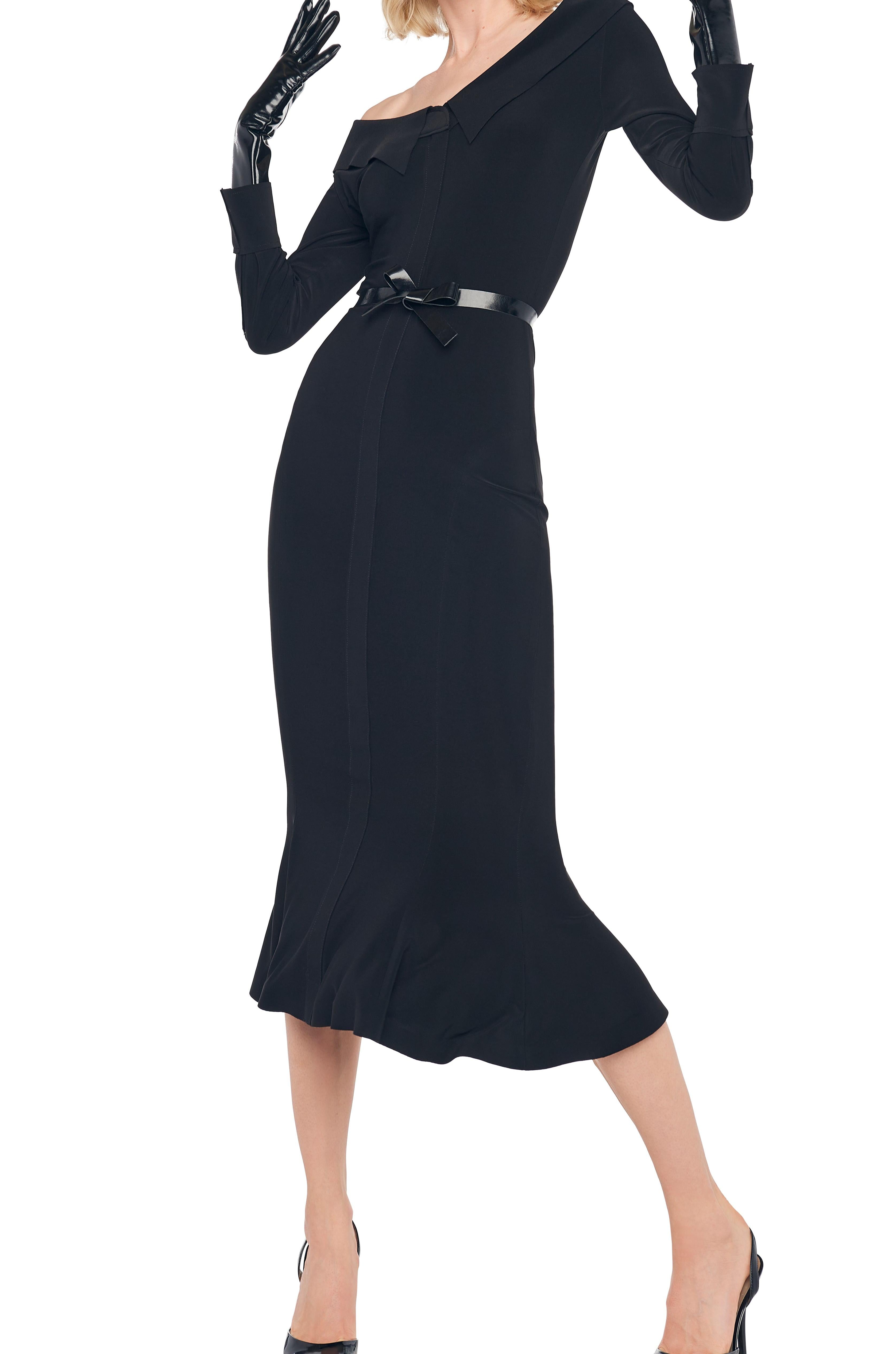 OFF SHOULDER FISHTAIL DRESS