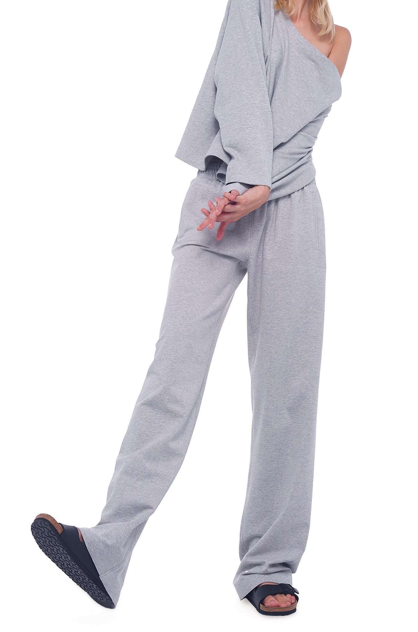 DROP SHOULDER SWEATSHIRT