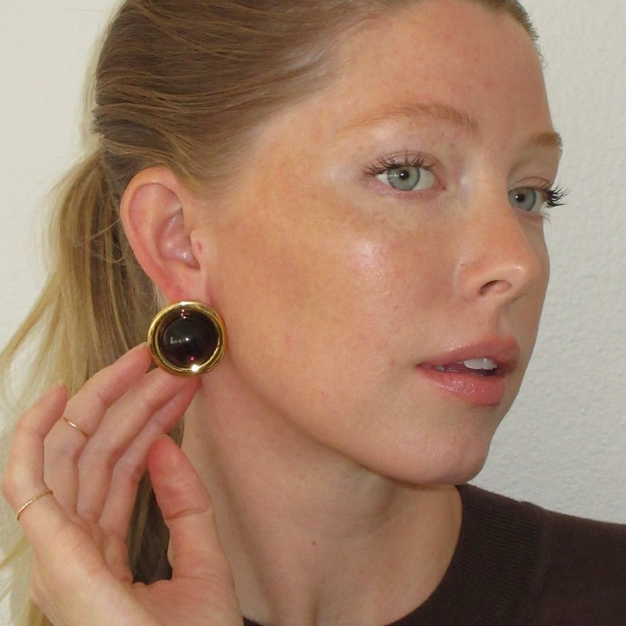 Maldives Earrings in Burgundy