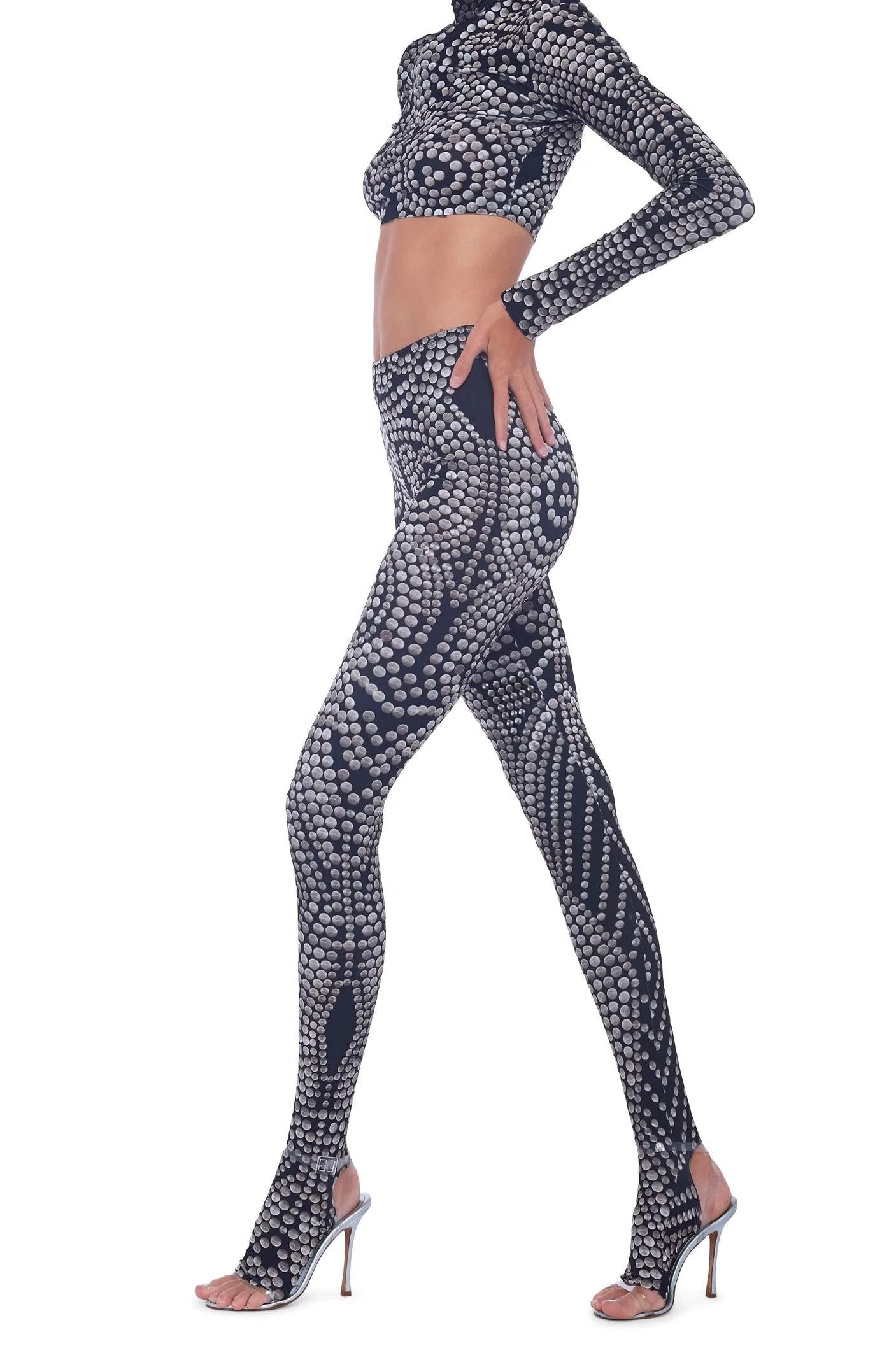 TURTLE SKULL CAP CROP TOP