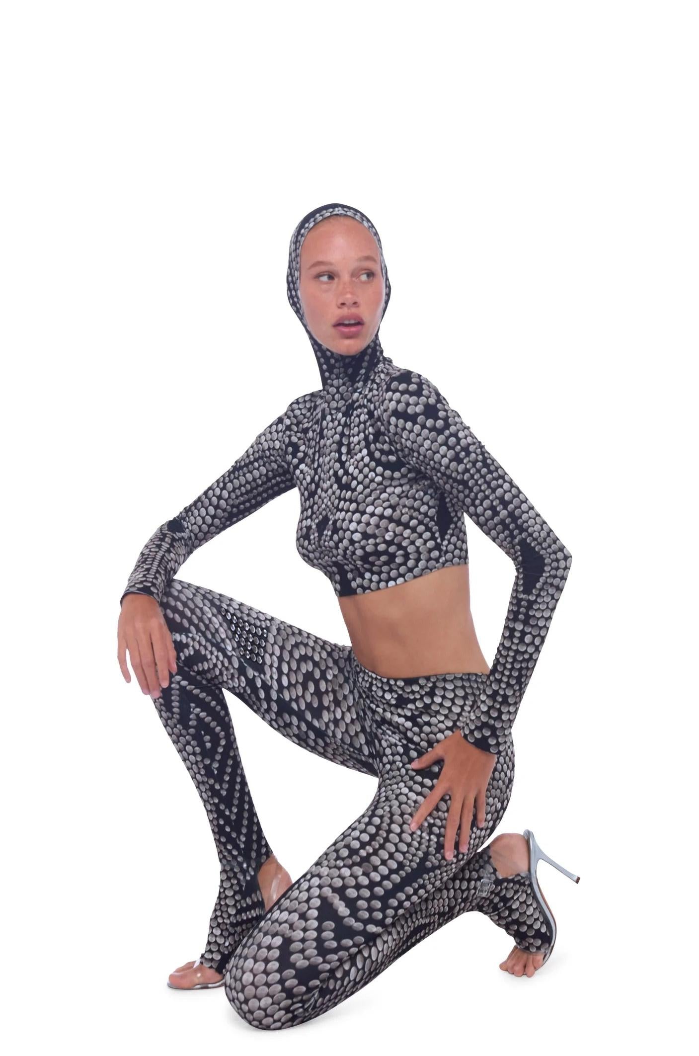 TURTLE SKULL CAP CROP TOP