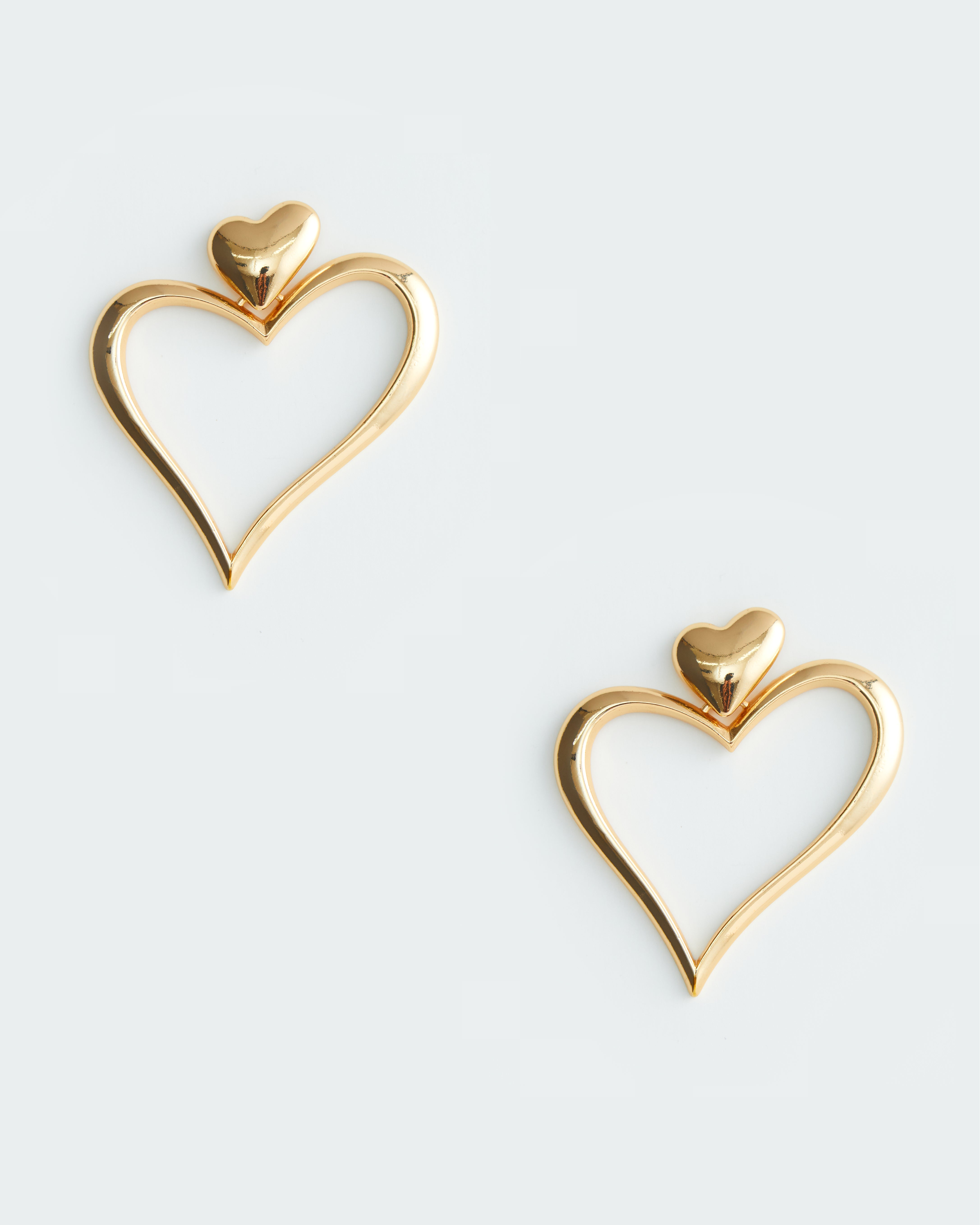 GILDED STATEMENT HEART EARRING