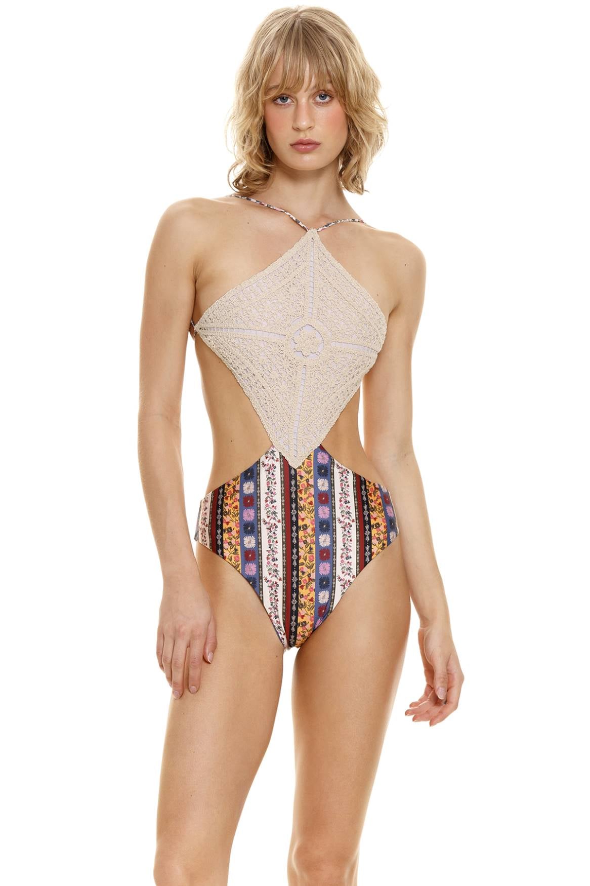 aguja-adara-one-piece-12812-front-with-model-2