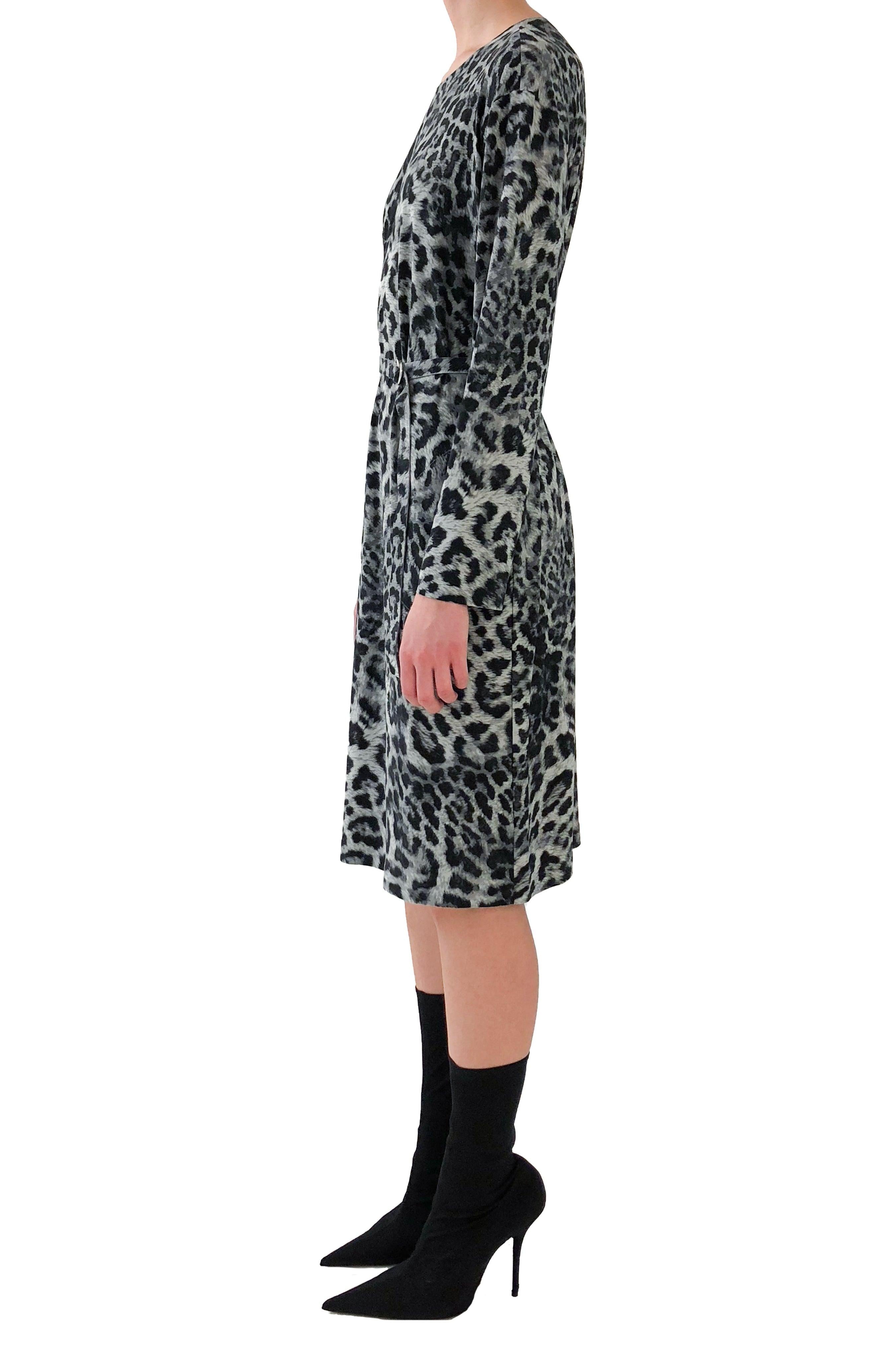 BF CREW DRESS TO KNEE