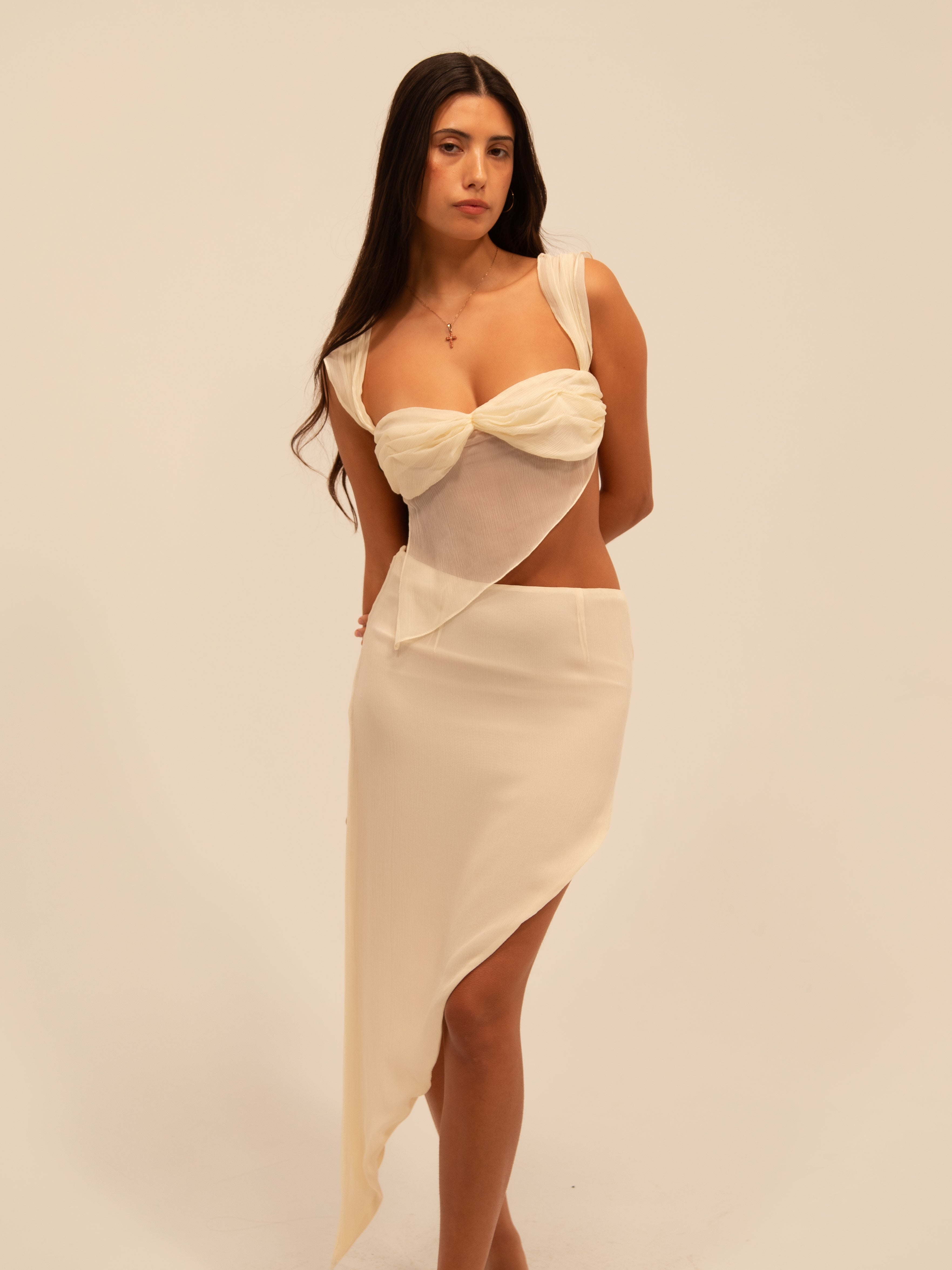 SWOOSH SKIRT IN CREAM