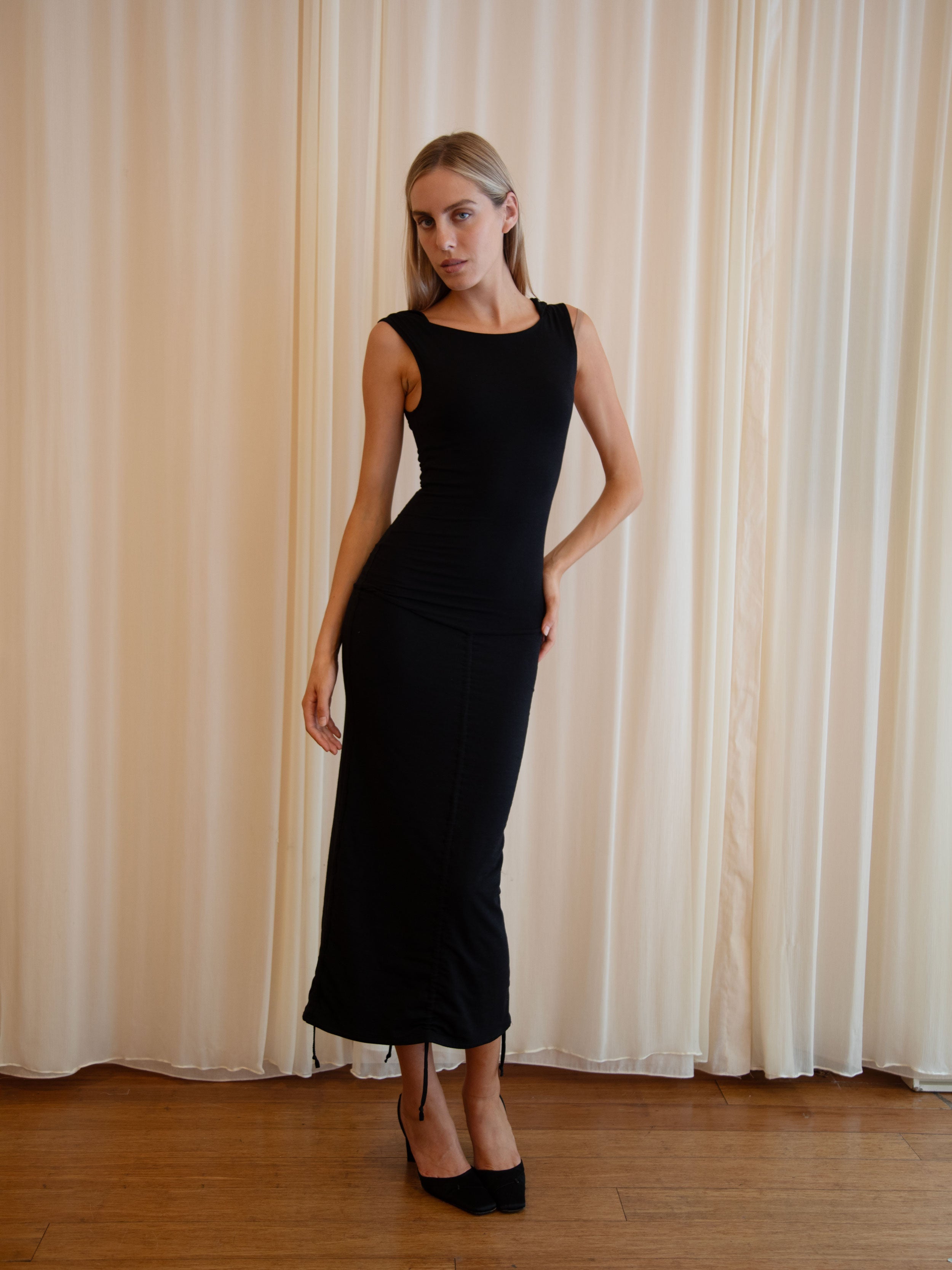 MACADAMIA DRESS IN BLACK