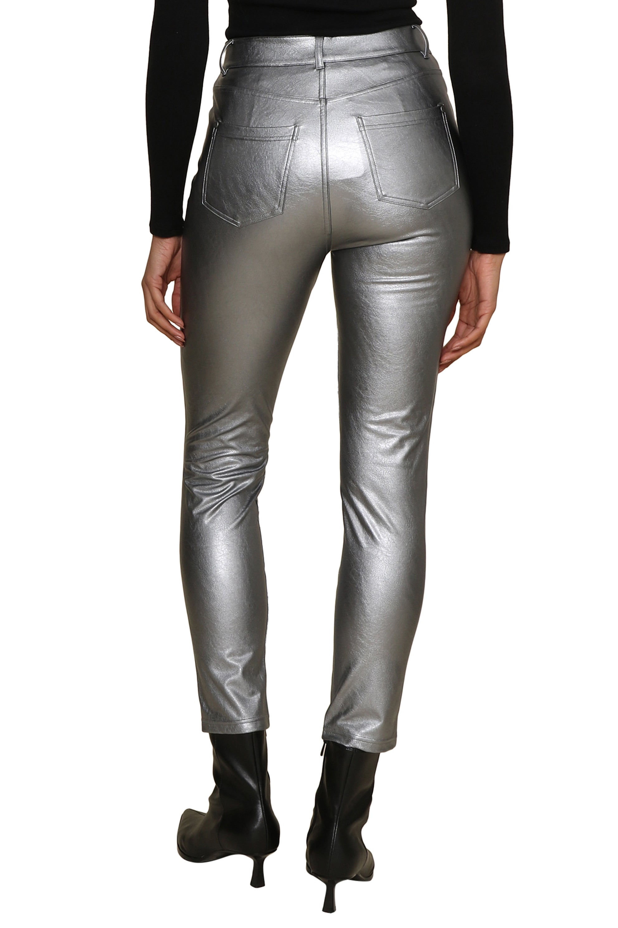 PLATINUM