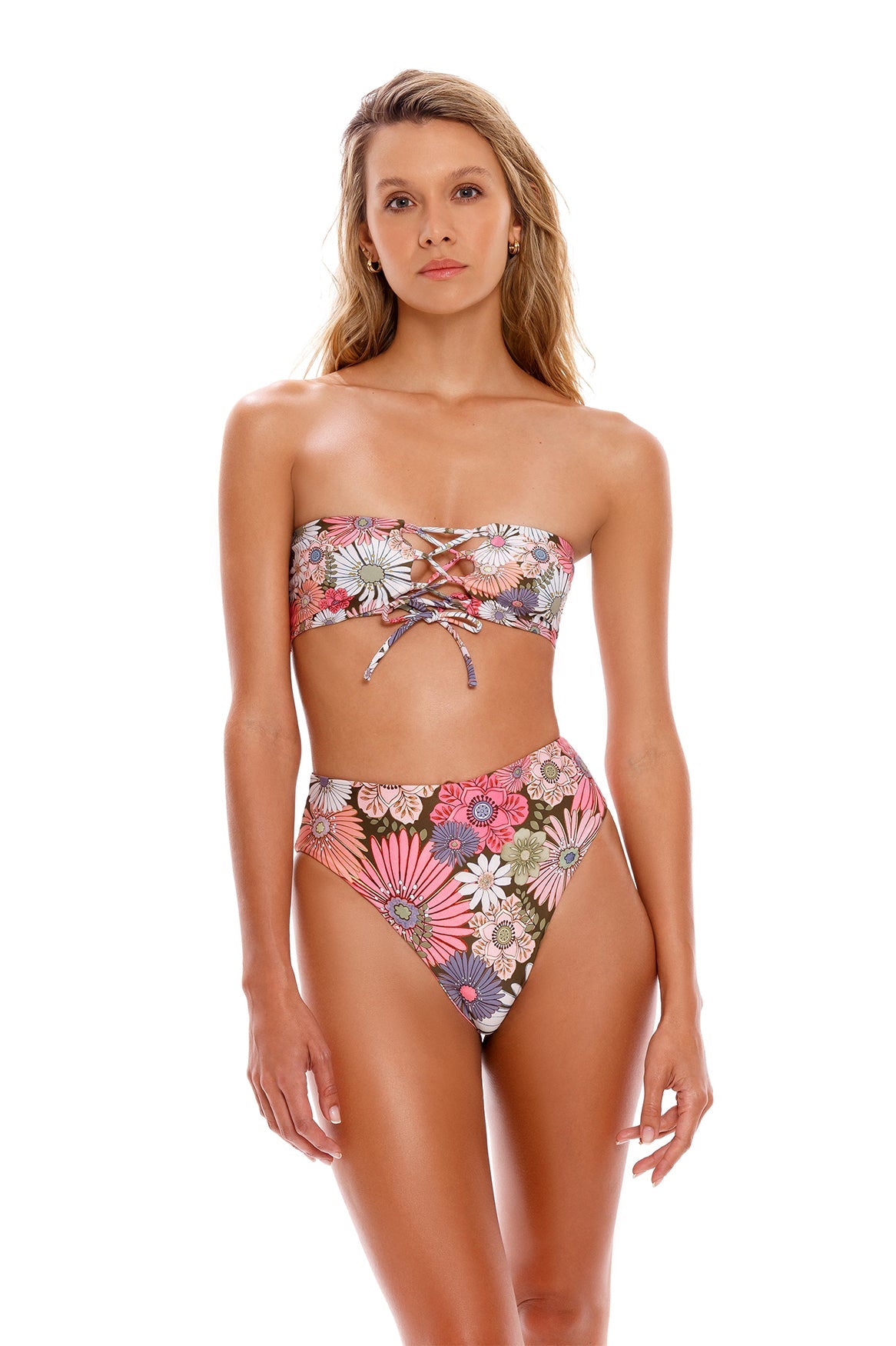 Java-Georgina-Bikini-Top-10085-front-with-model-way-2
