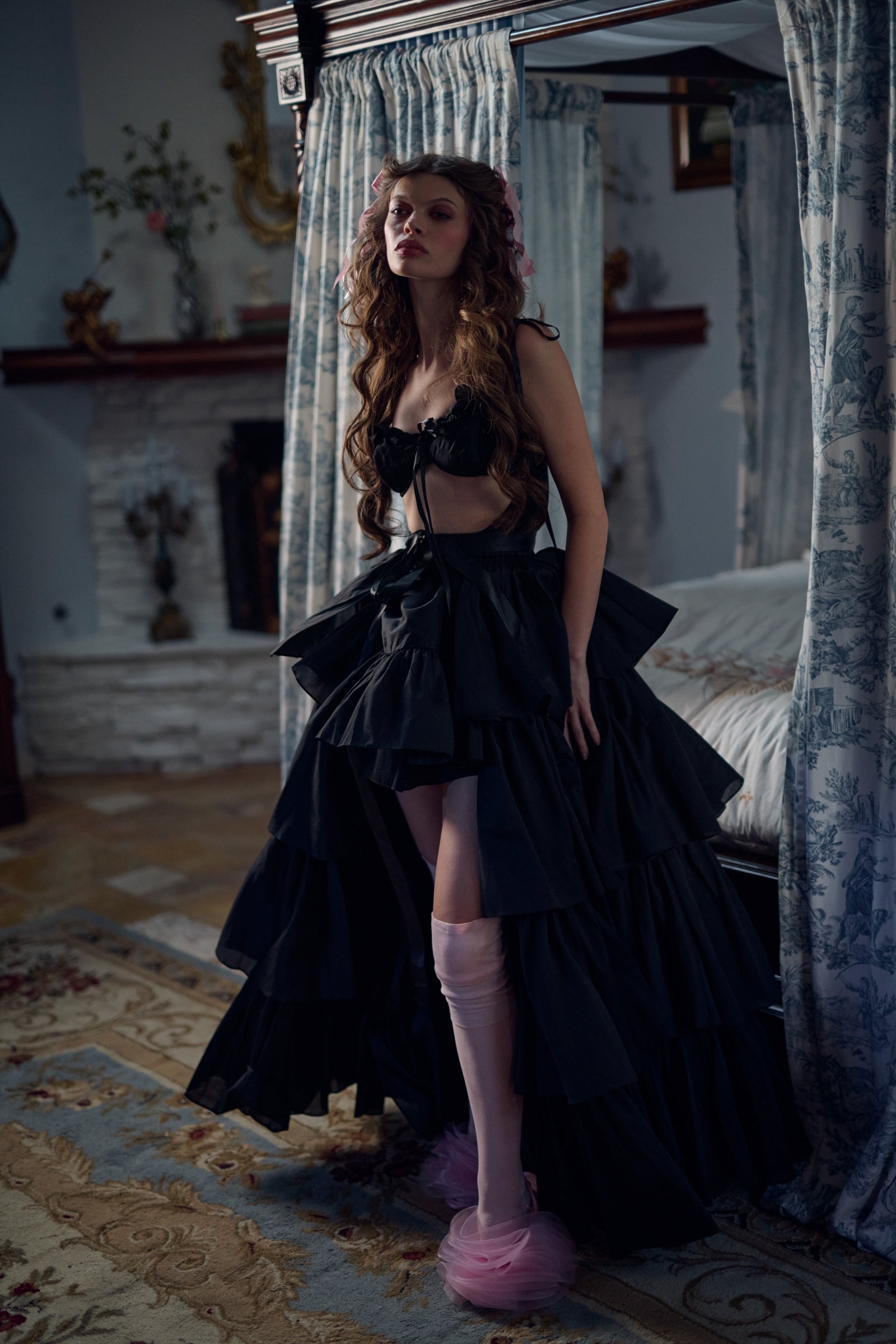 The Raven Champagne Set