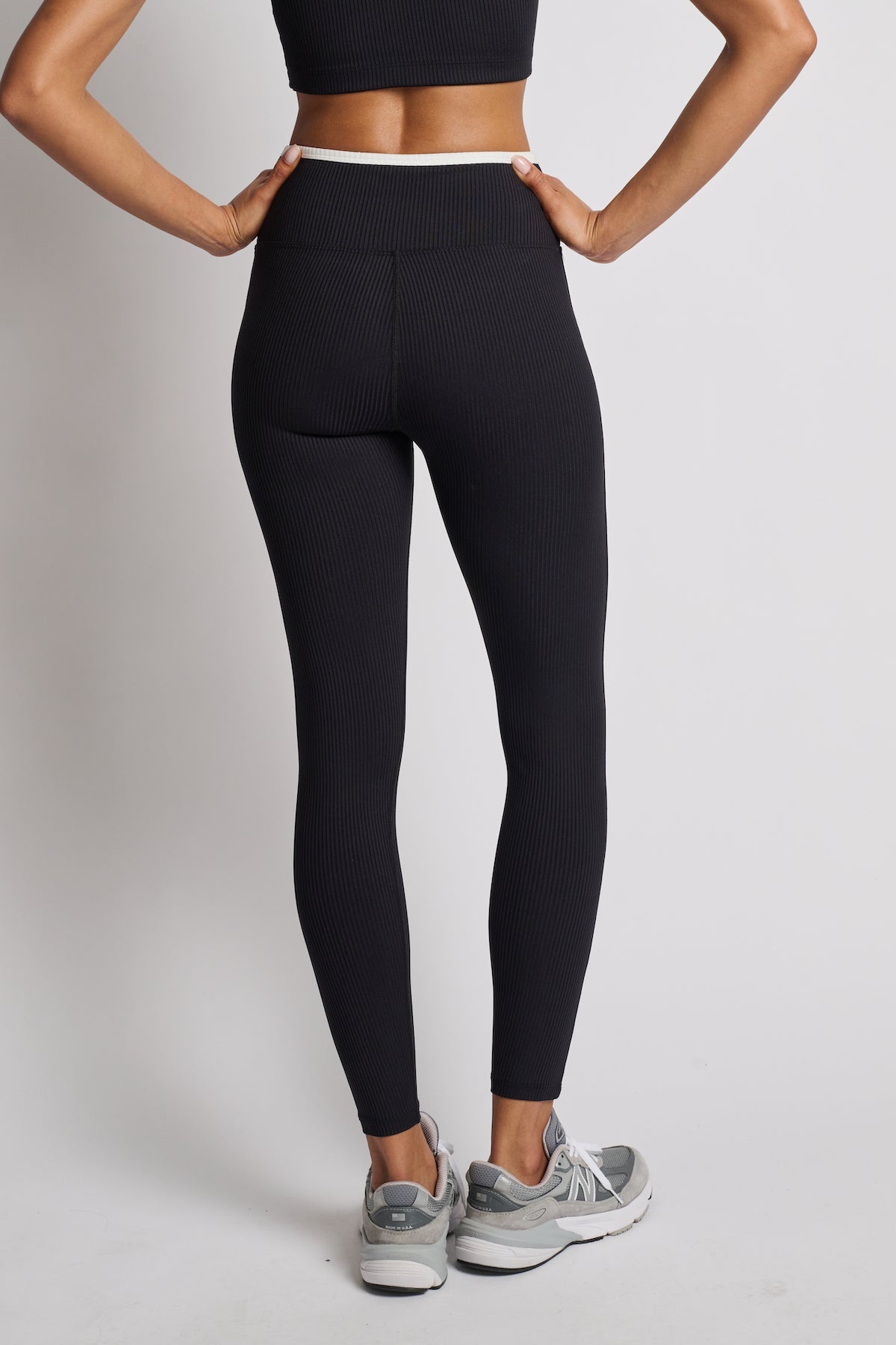 Ribbed Two Tone Track Legging | Year of Ours