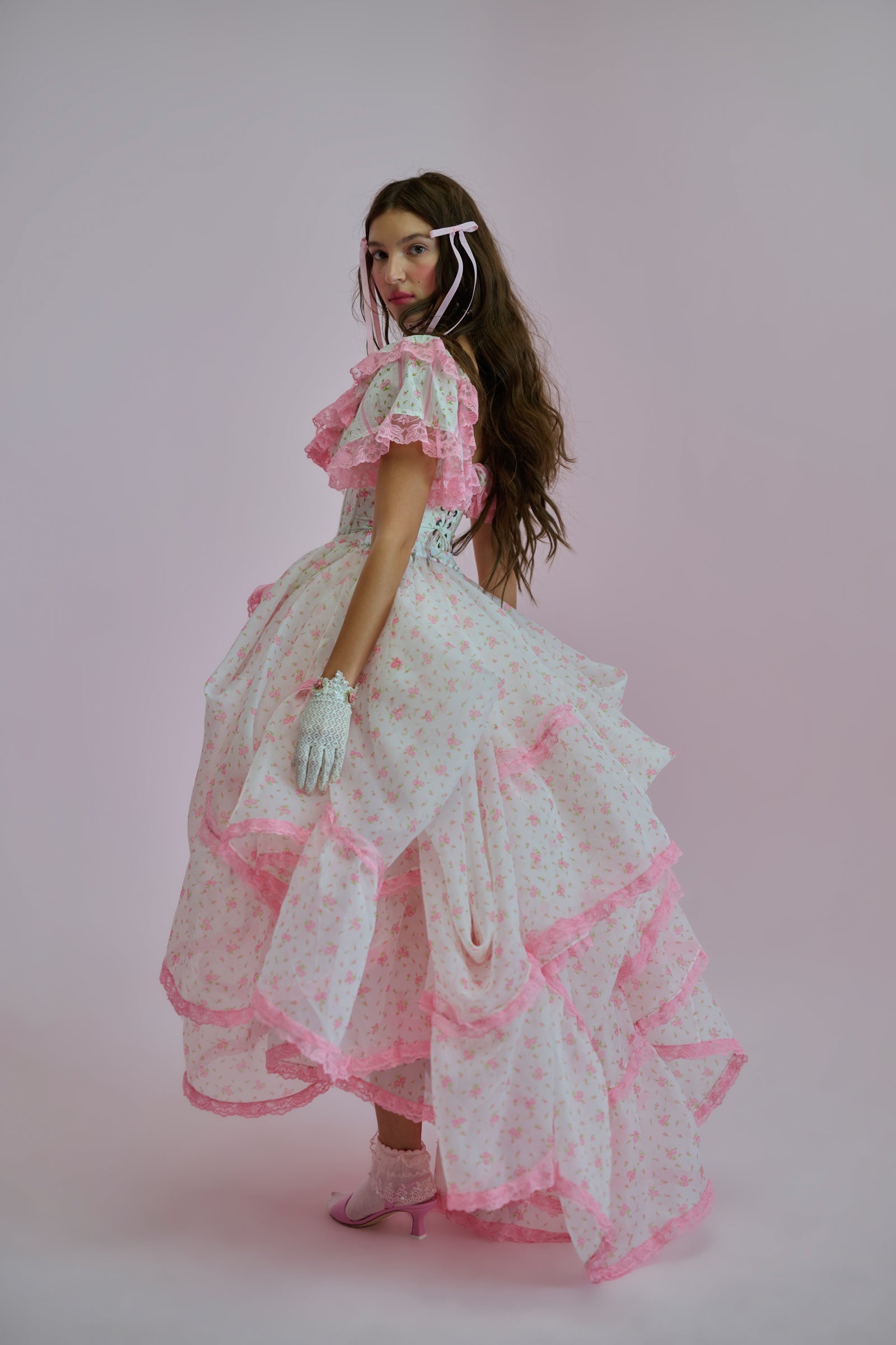 The Pillow Fight Duchess Tournure