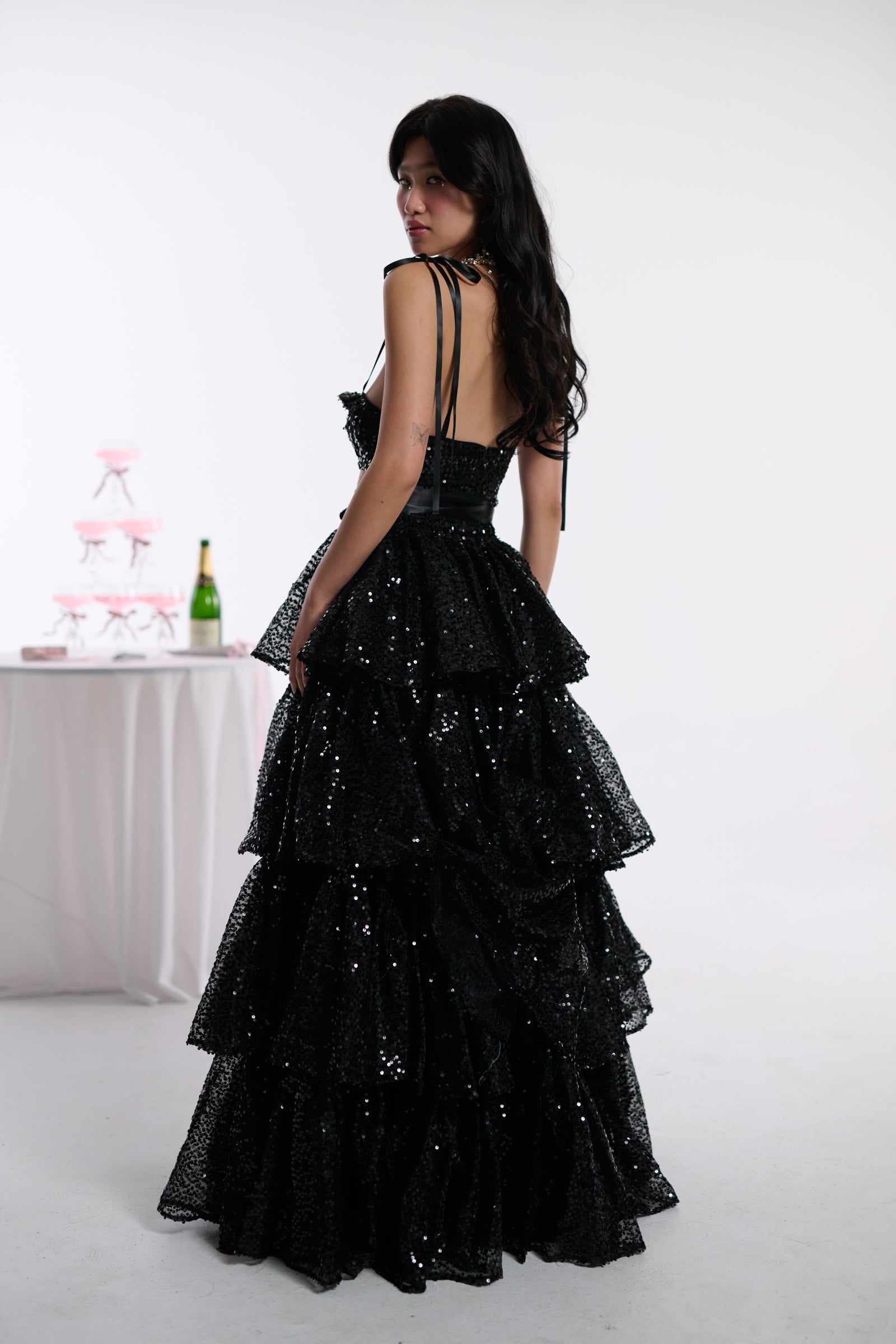 The Onyx Champagne Set