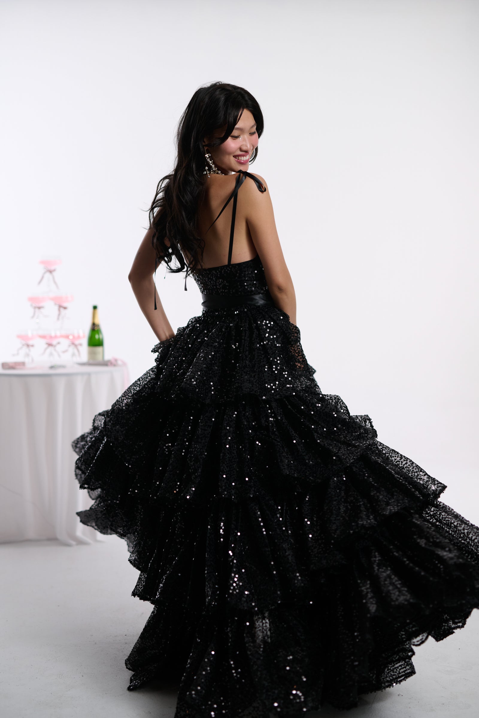 The Onyx Champagne Set