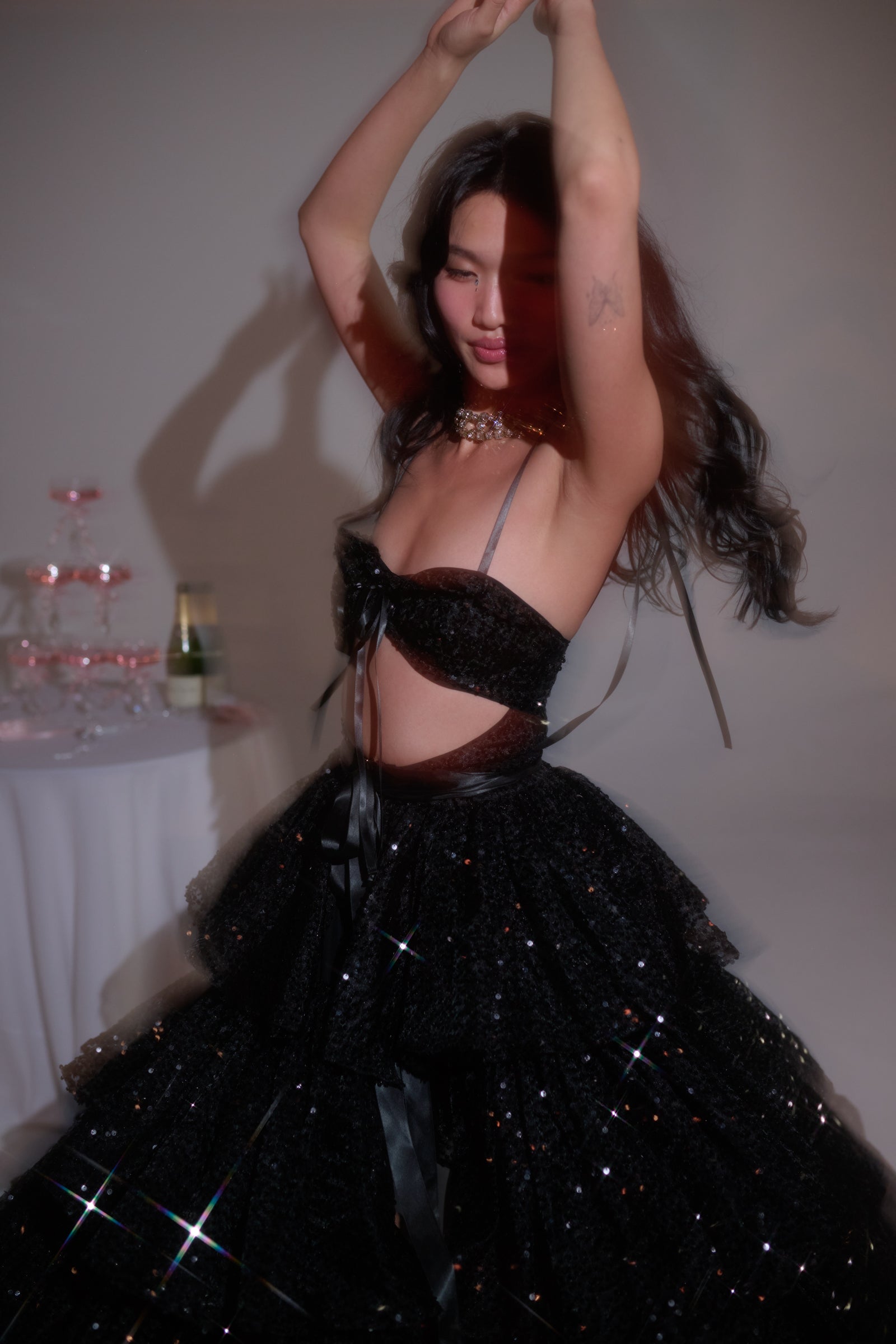 The Onyx Champagne Set