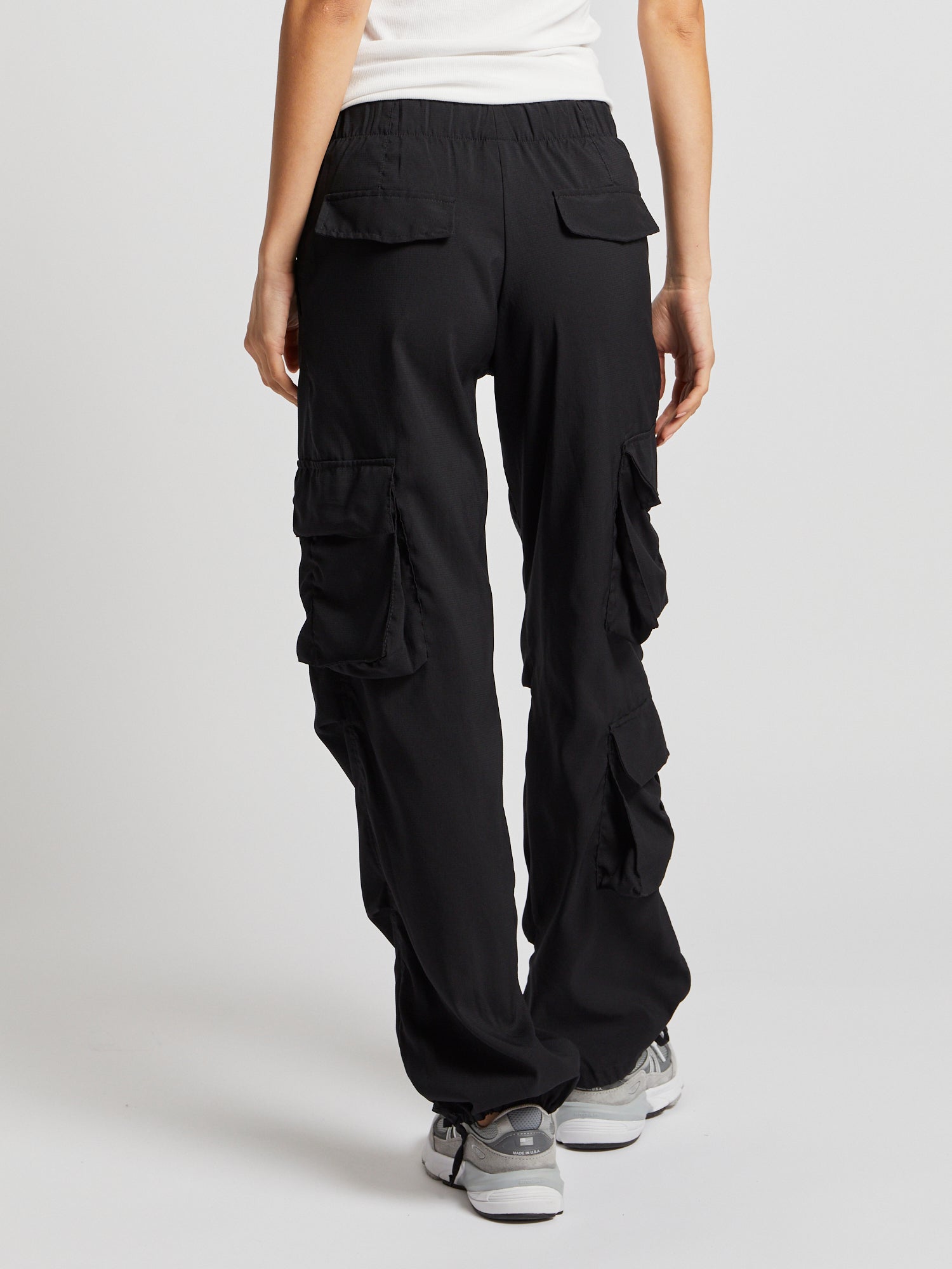 Parachute Pant | MUV