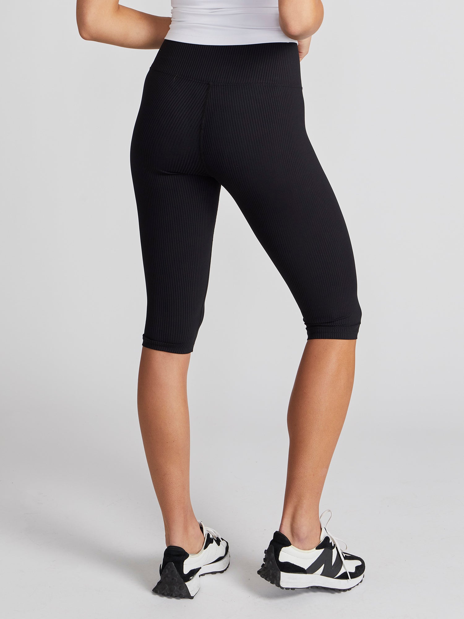 Ribbed Veronica Capri | Year of Ours