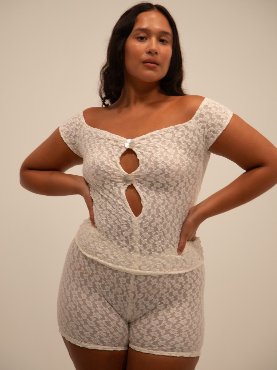 LACE T-SHIRT IN IVORY