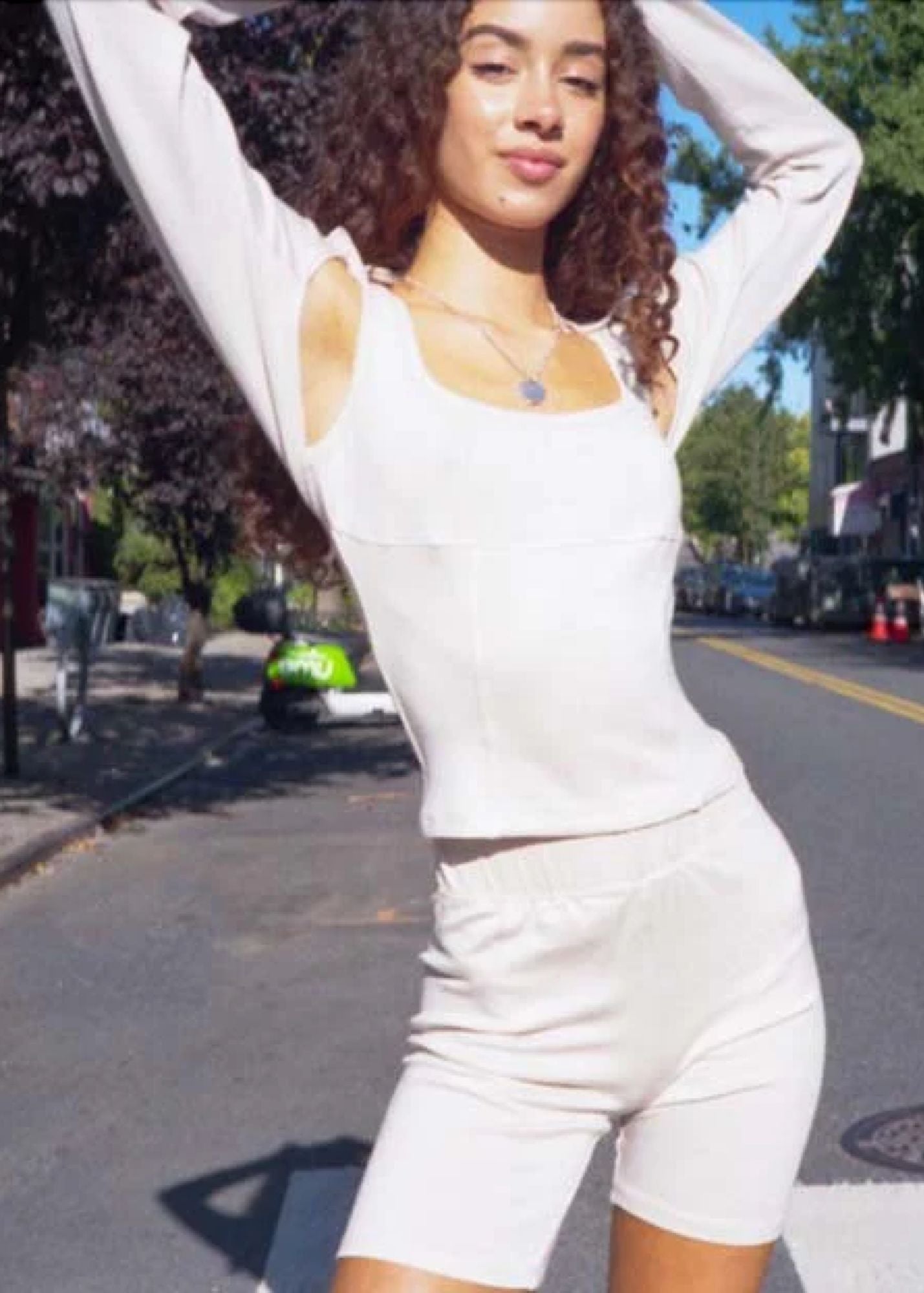 PLUM SHORTS BEIGE + RECYCLED