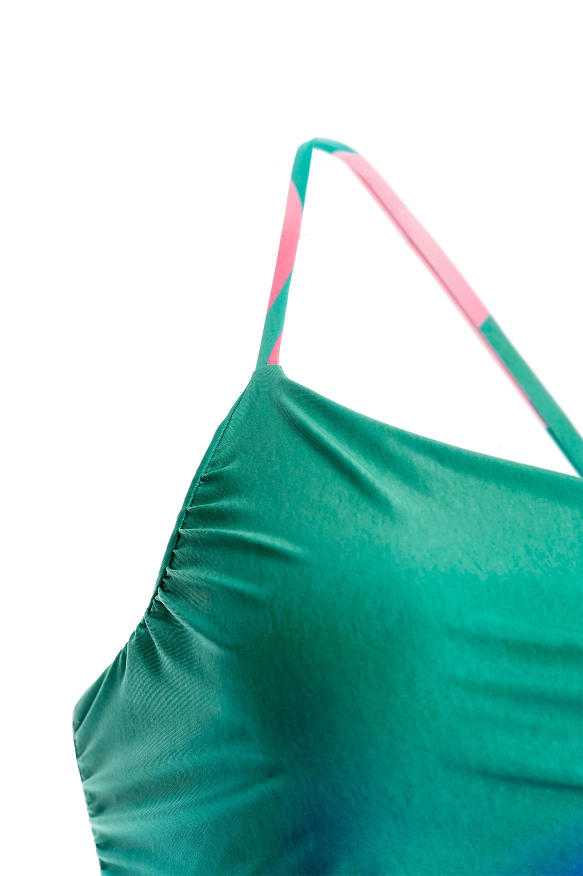 vini-ventura-bikini-top-zoom-details