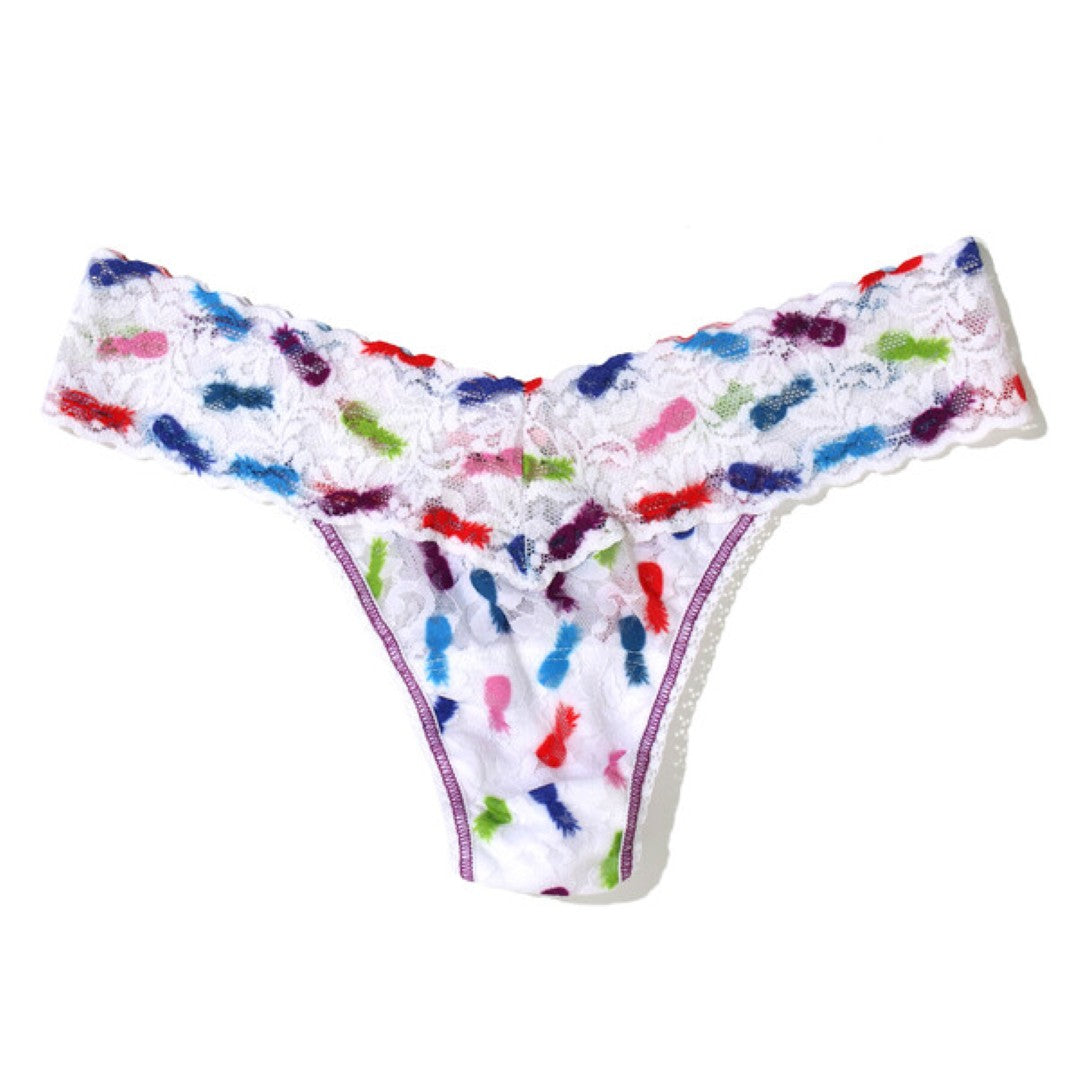 PETITE SIGNATURE LACE LOW RISE THONG