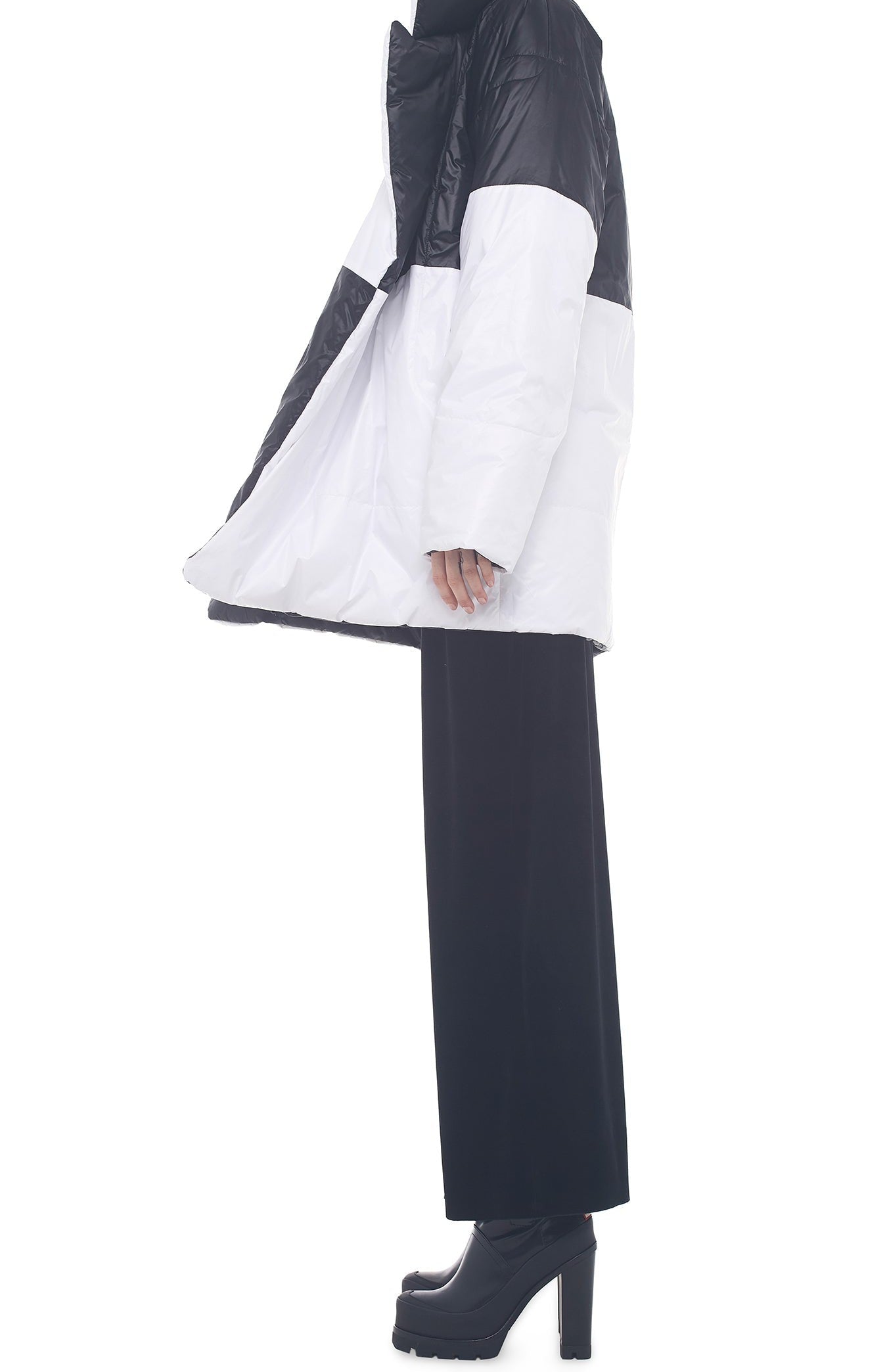 REVERSIBLE SLEEPING BAG COAT