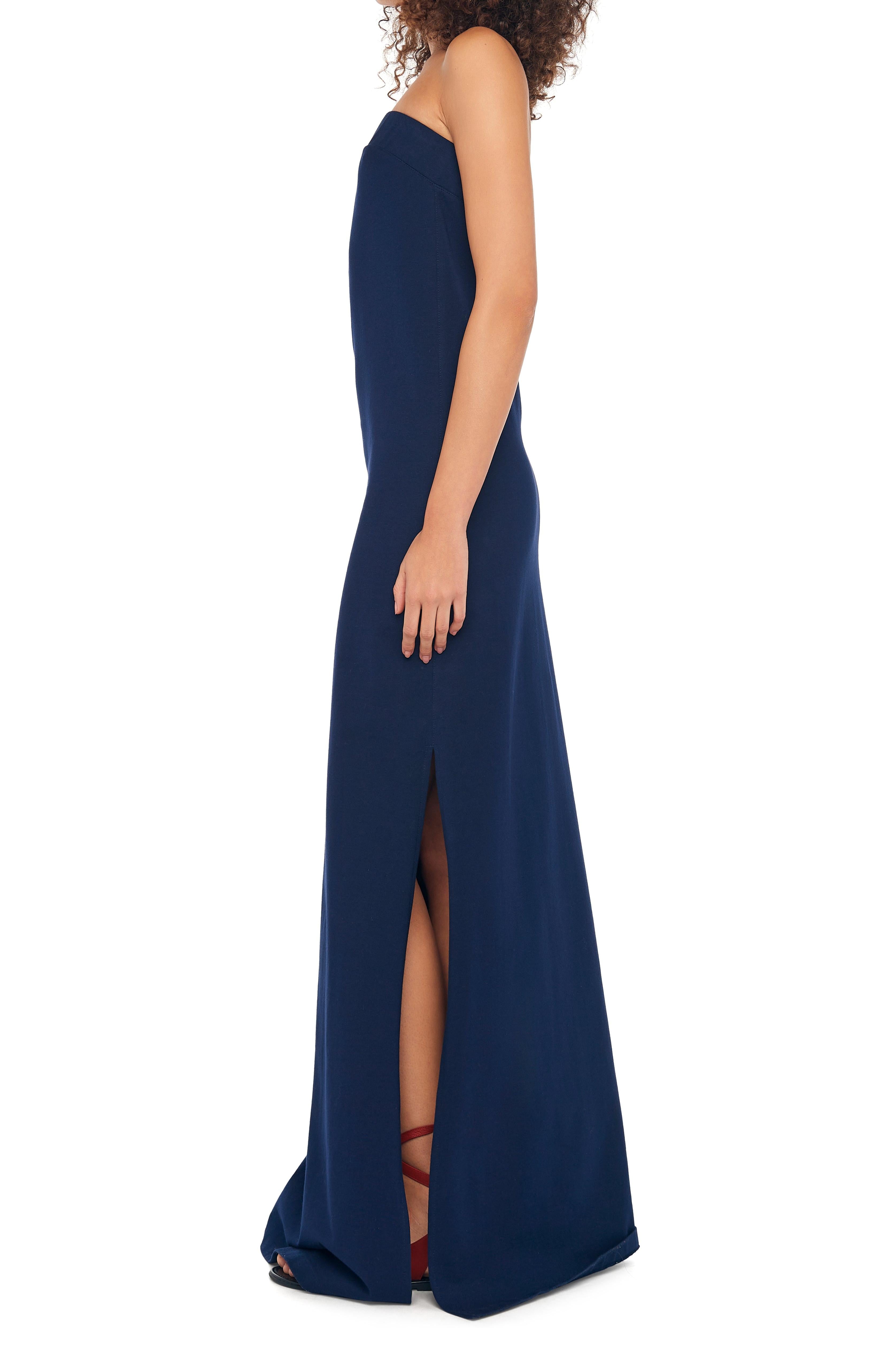STRAPLESS SIDE SLIT GOWN