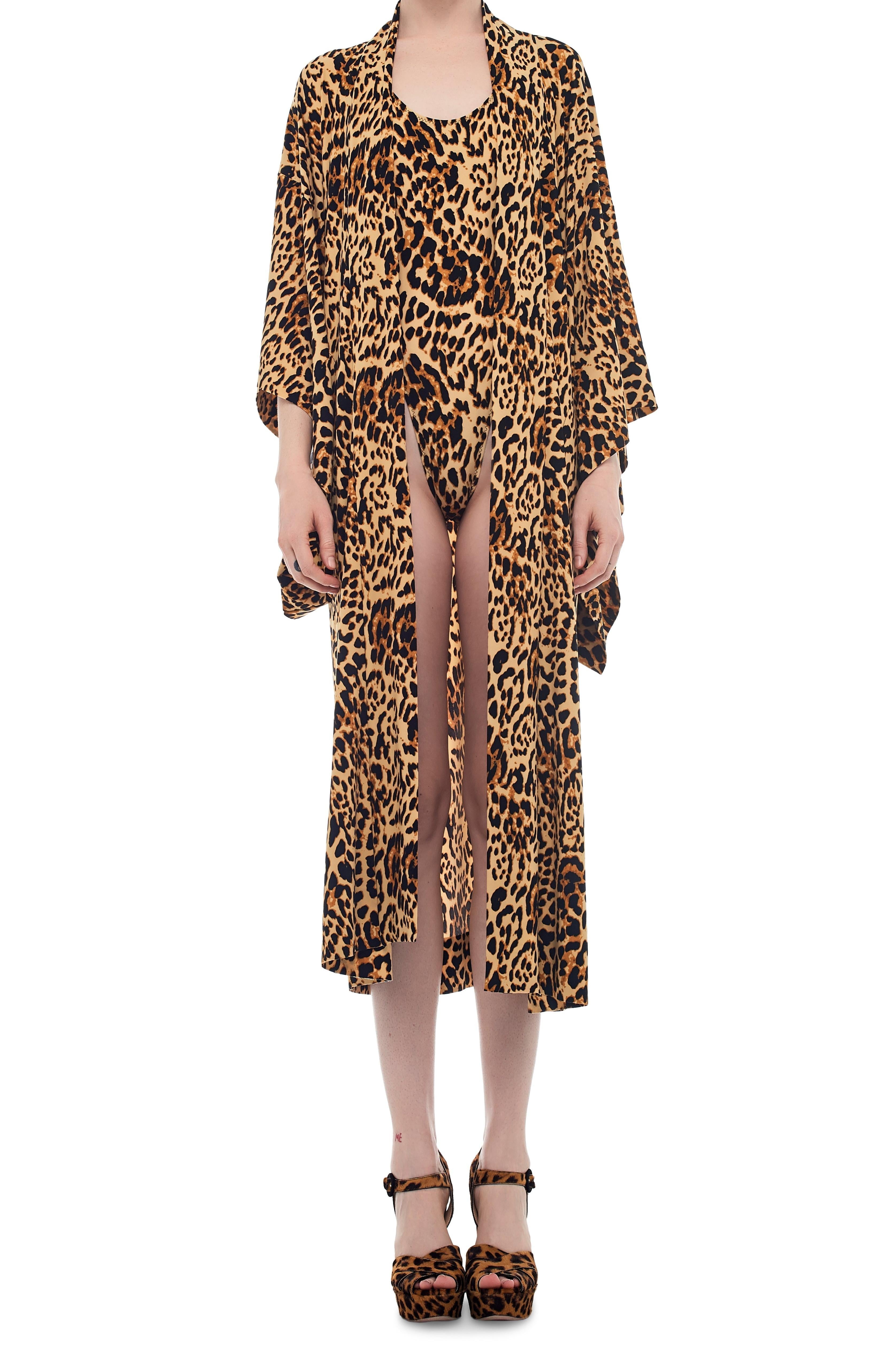 MIDCALF ROBE | NORMA KAMALI