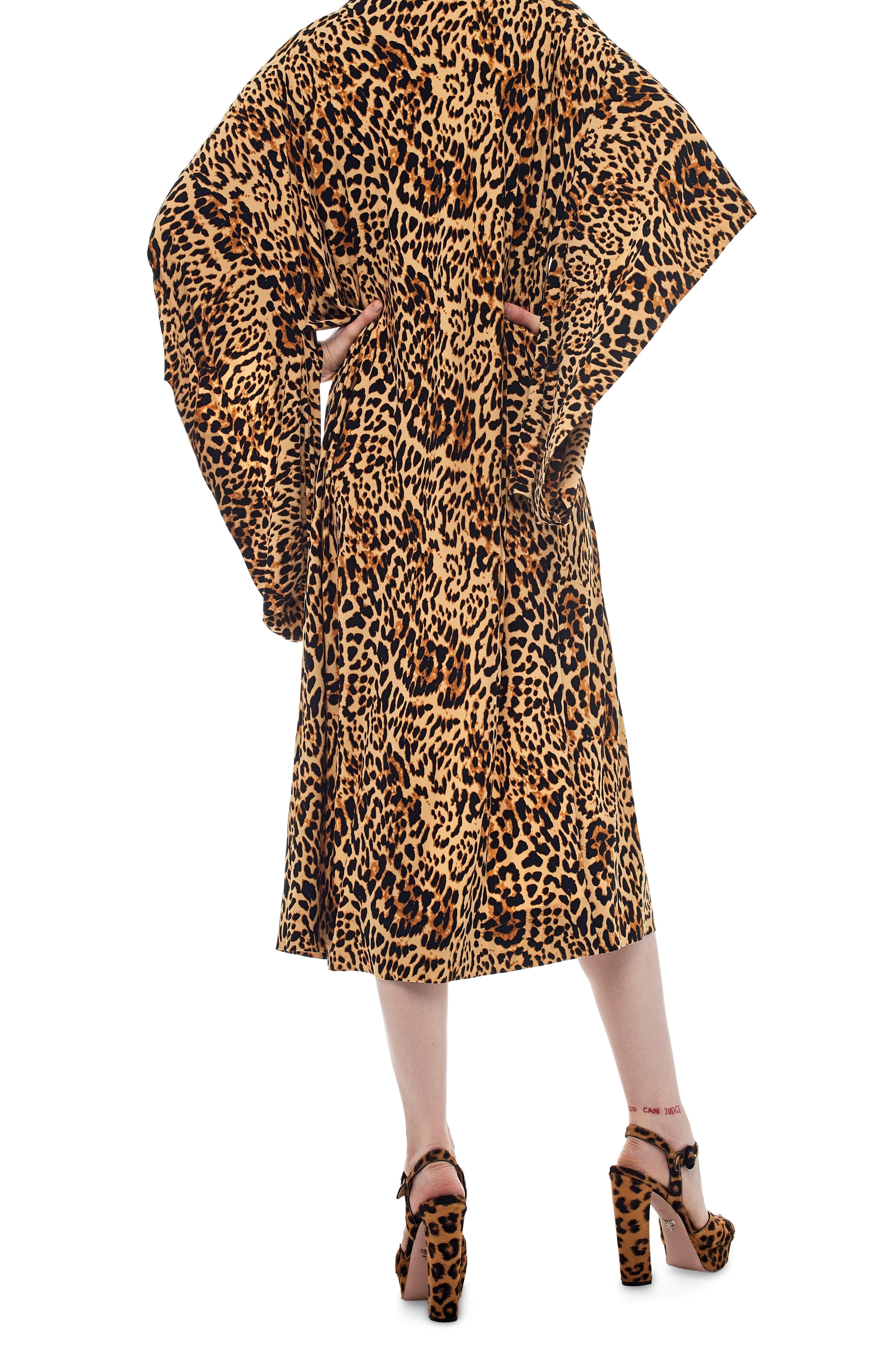 MIDCALF ROBE | NORMA KAMALI