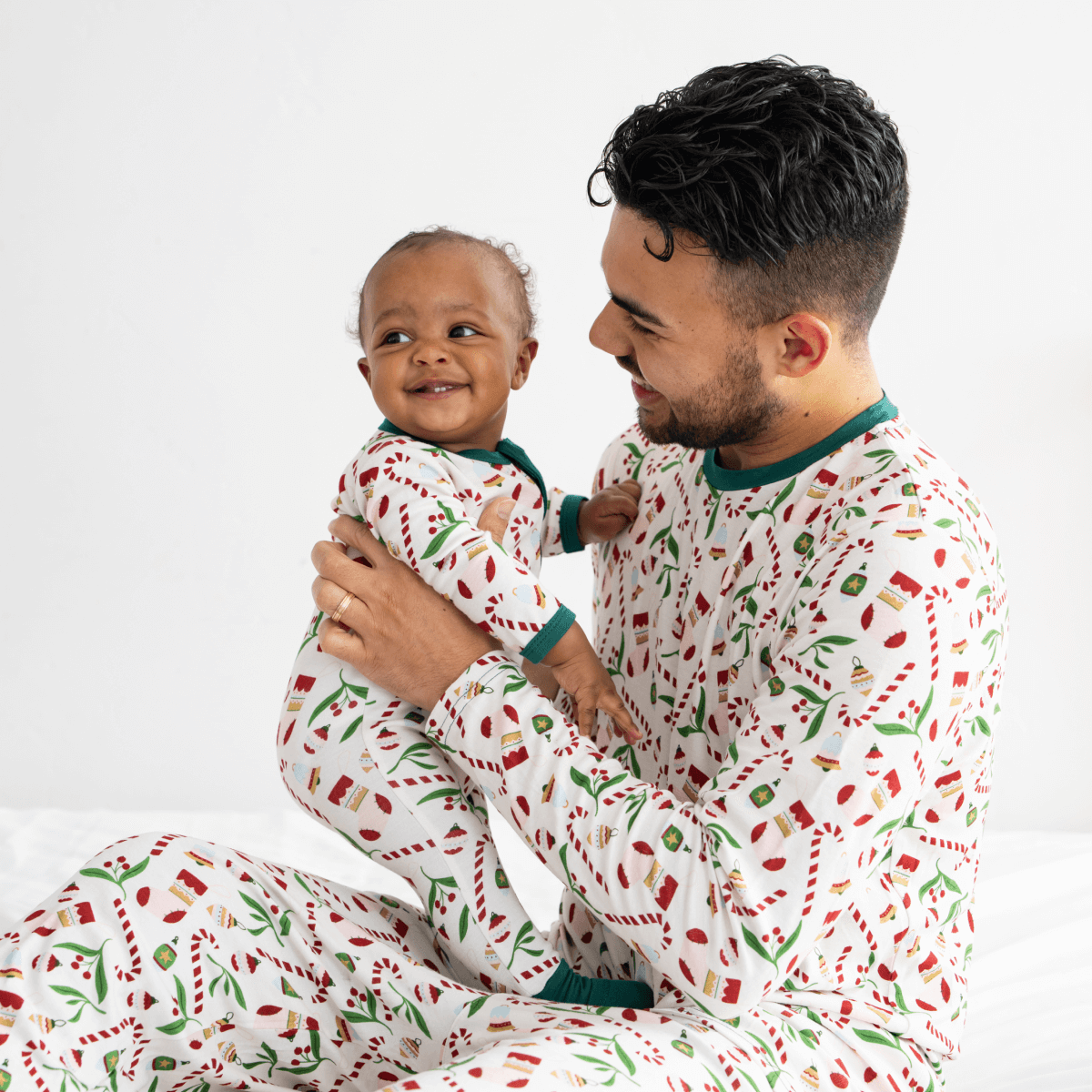 #color_holiday-present