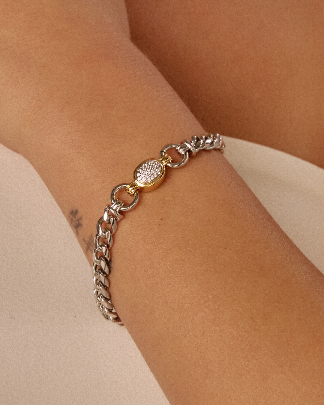 The Pave Oval Link Bracelet