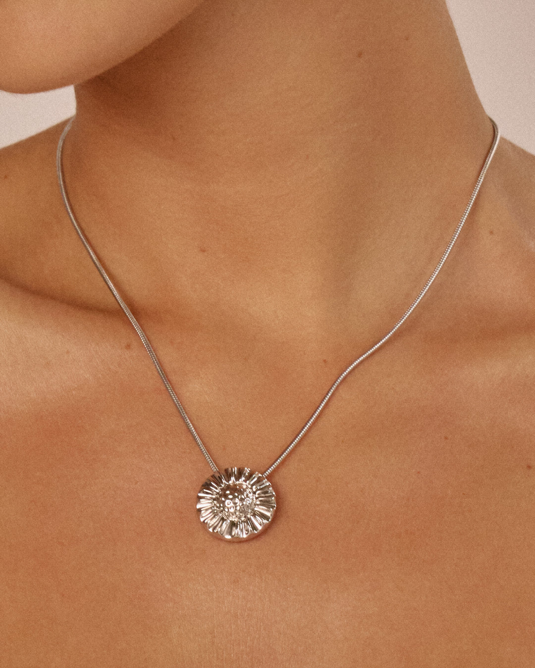 The Sunflower Pendant Necklace