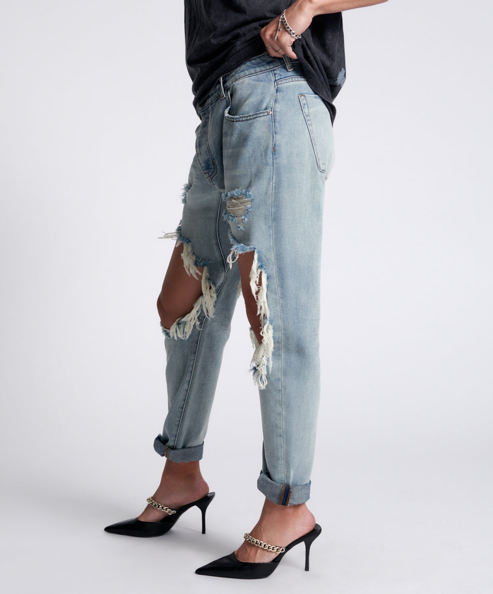 Saints Low Waist Boyfriend Denim Jeans - Montana