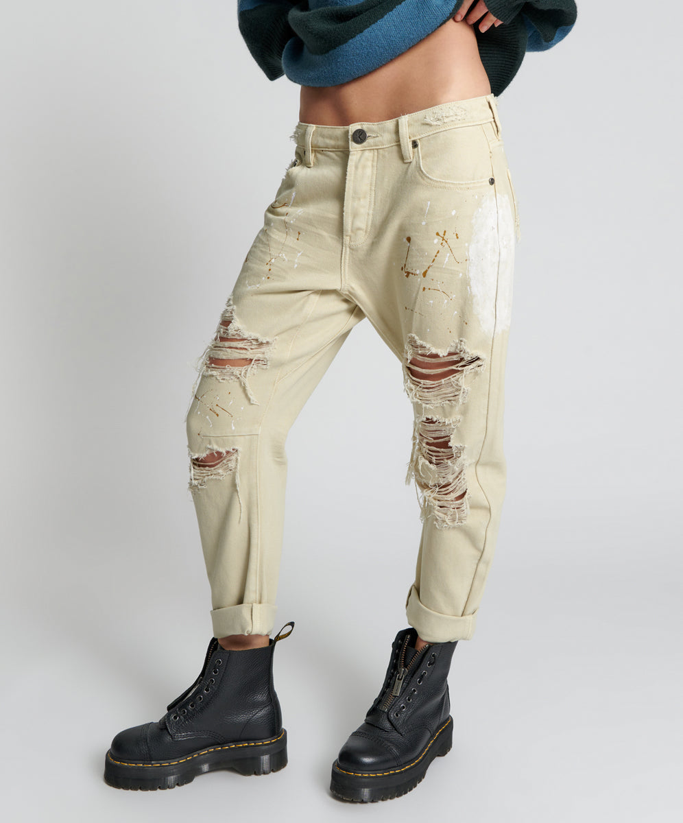 Saints Low Waist Boyfriend Denim Jeans - Vegas Gold