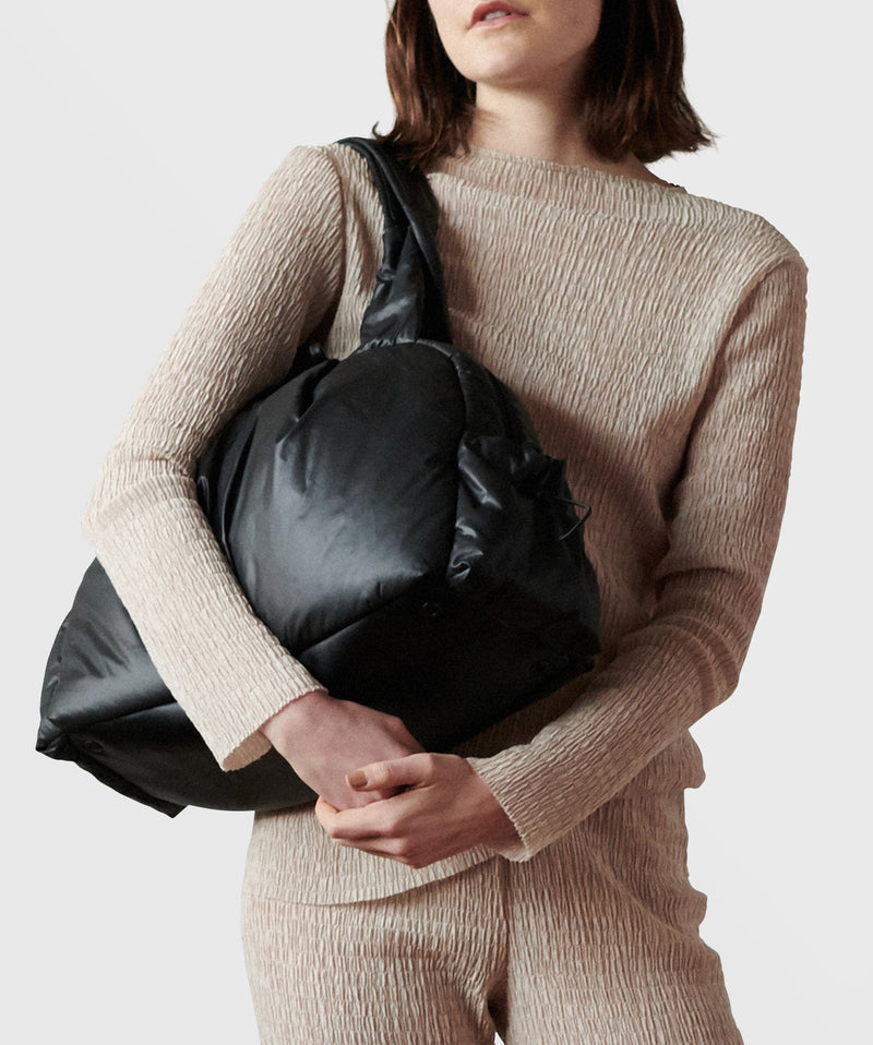 Nimbus Medium in Black