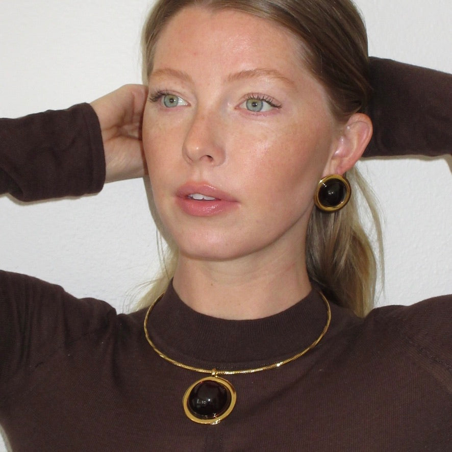 Maldives Necklace in Burgundy