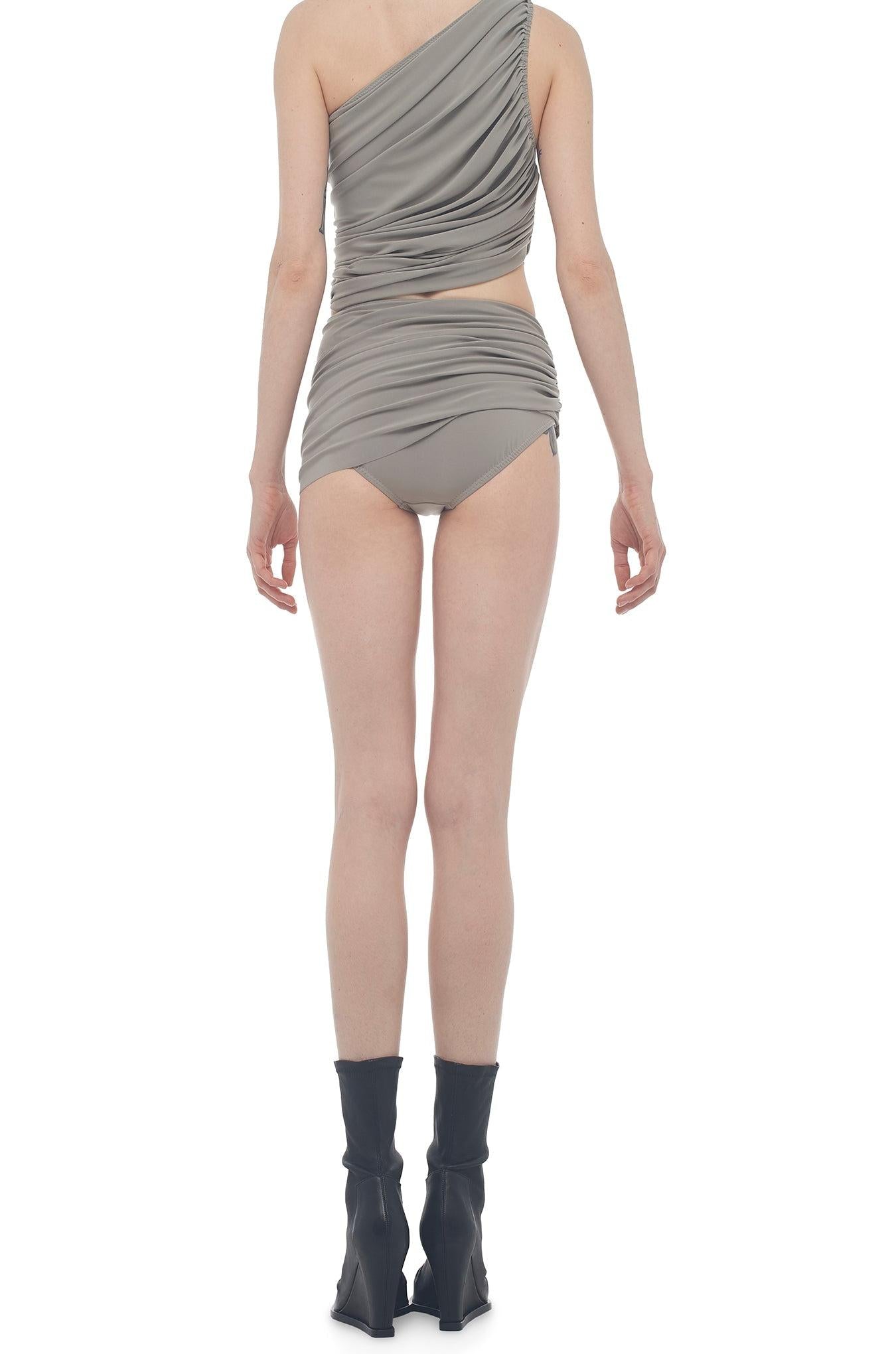 DIANA BOTTOM