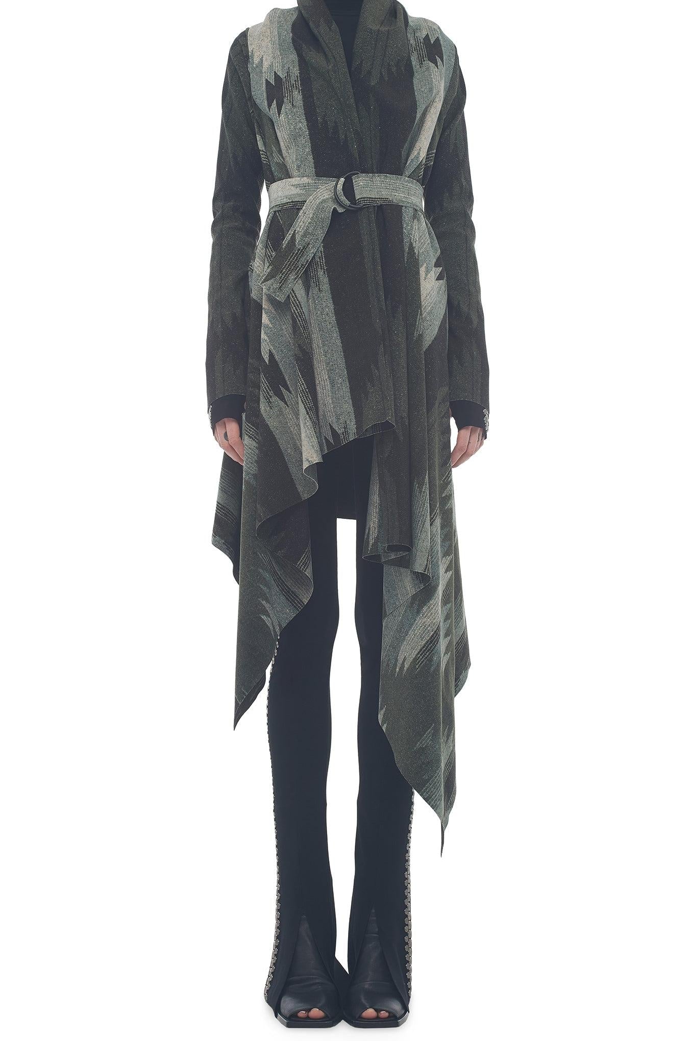 UNEVEN BLANKET COAT
