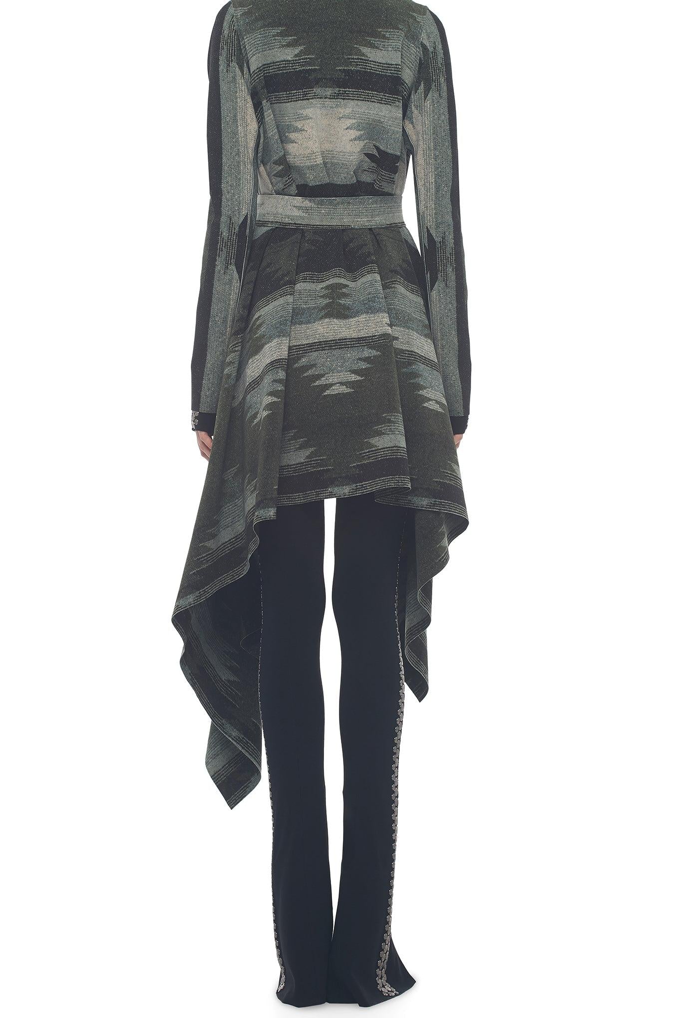 UNEVEN BLANKET COAT
