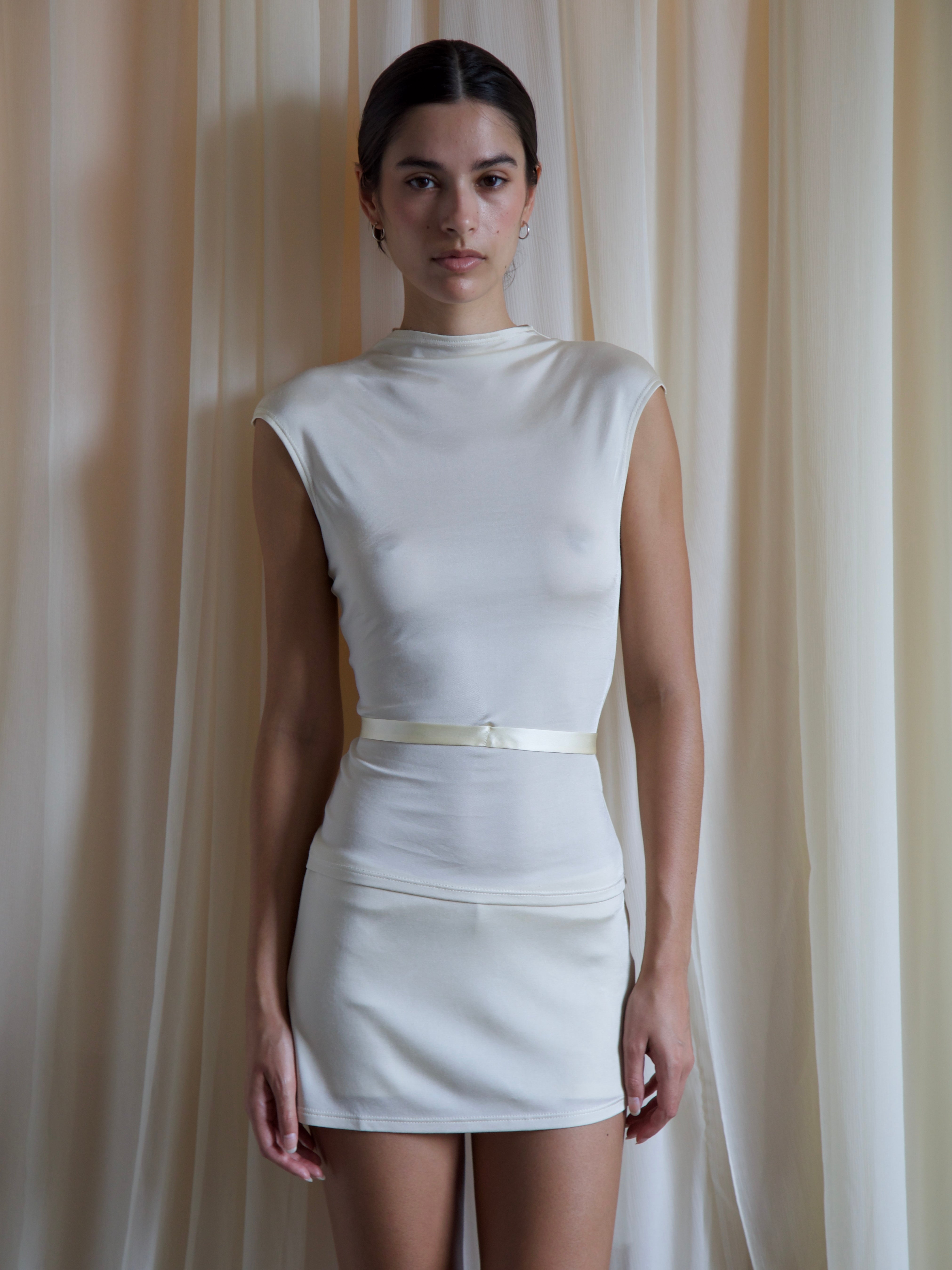 CINNAMON SKIRT IN ALMOND