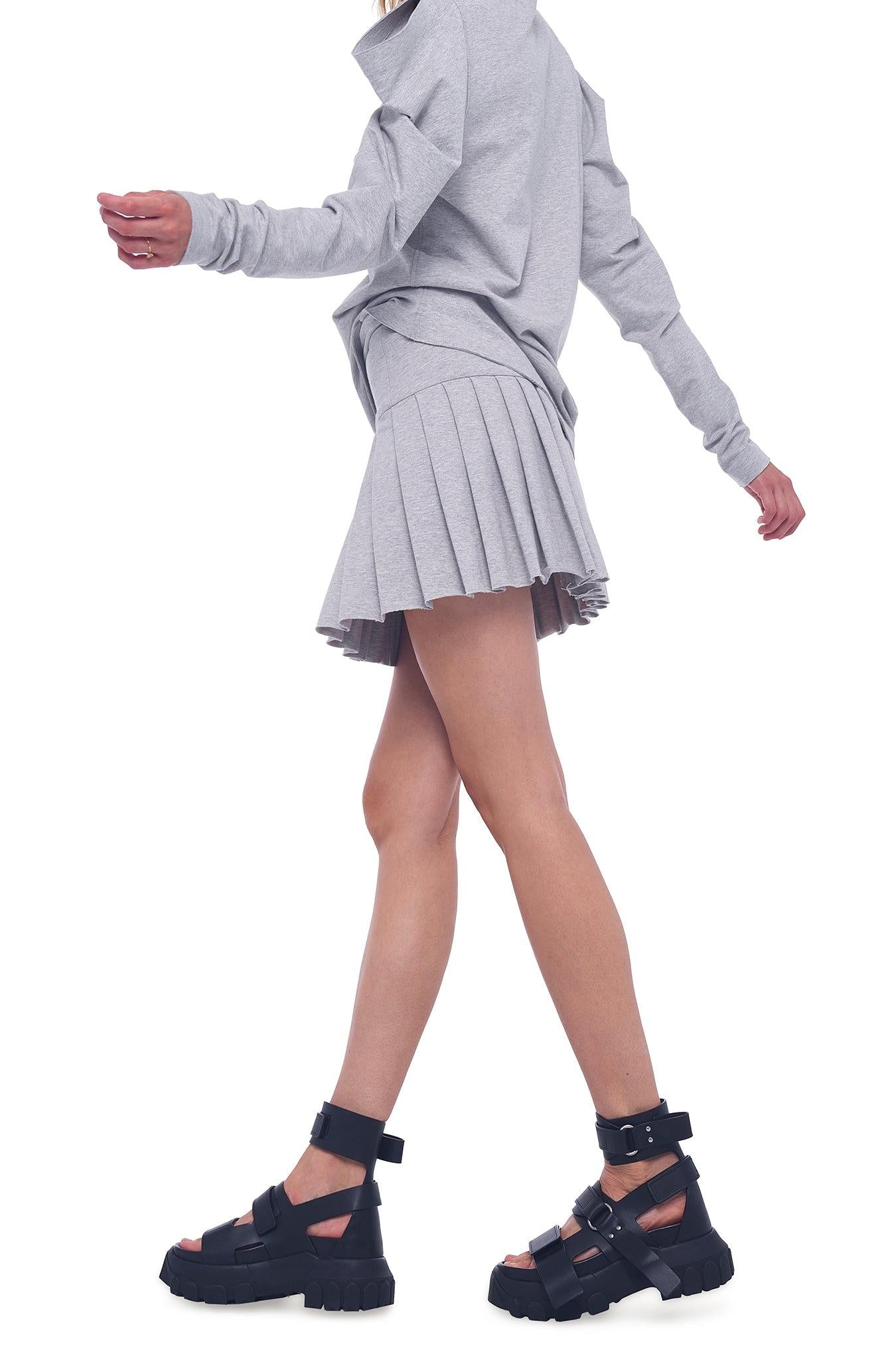 WING SLEEVE TOP