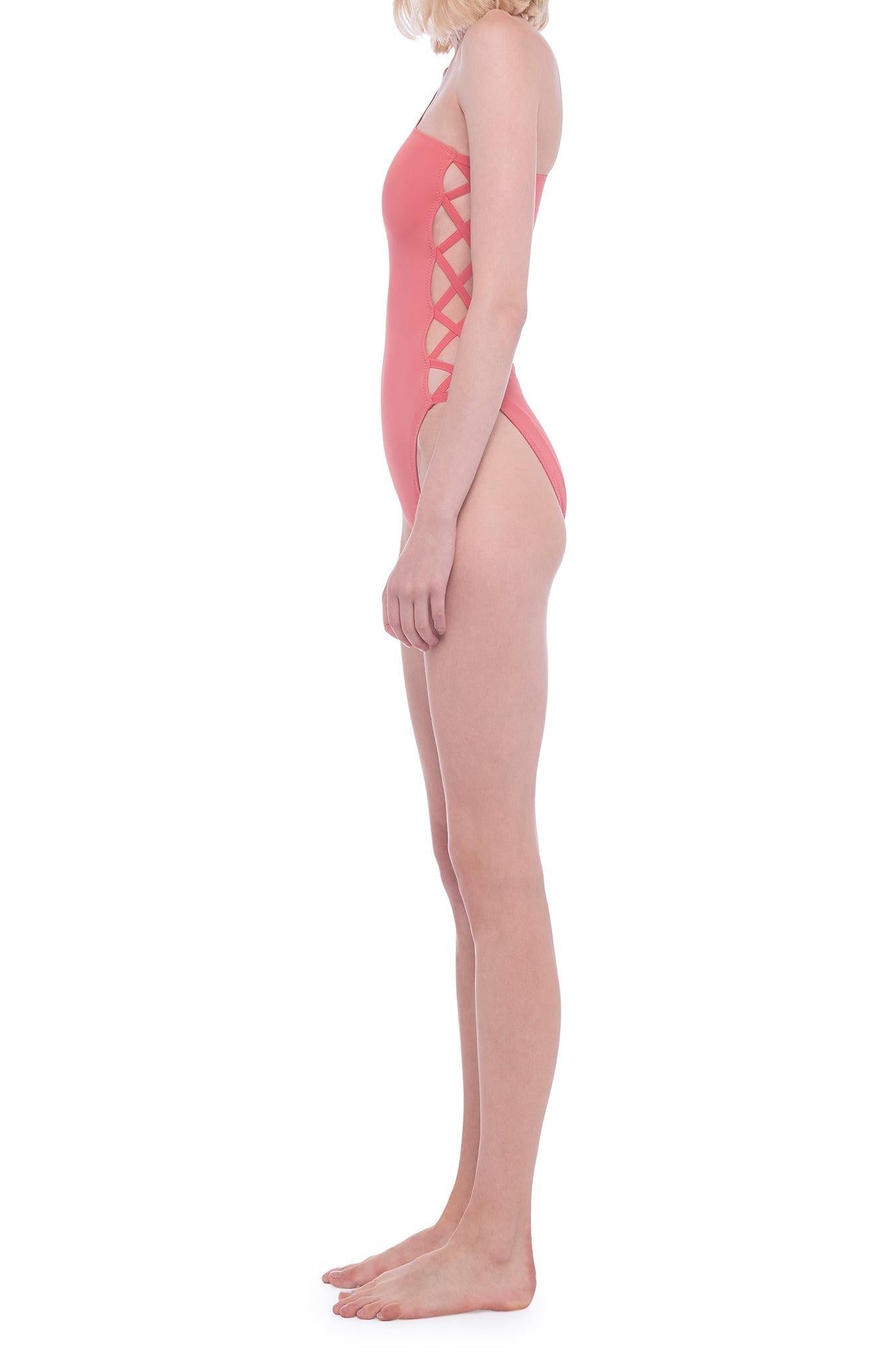 ONE SHOULDER X MIO