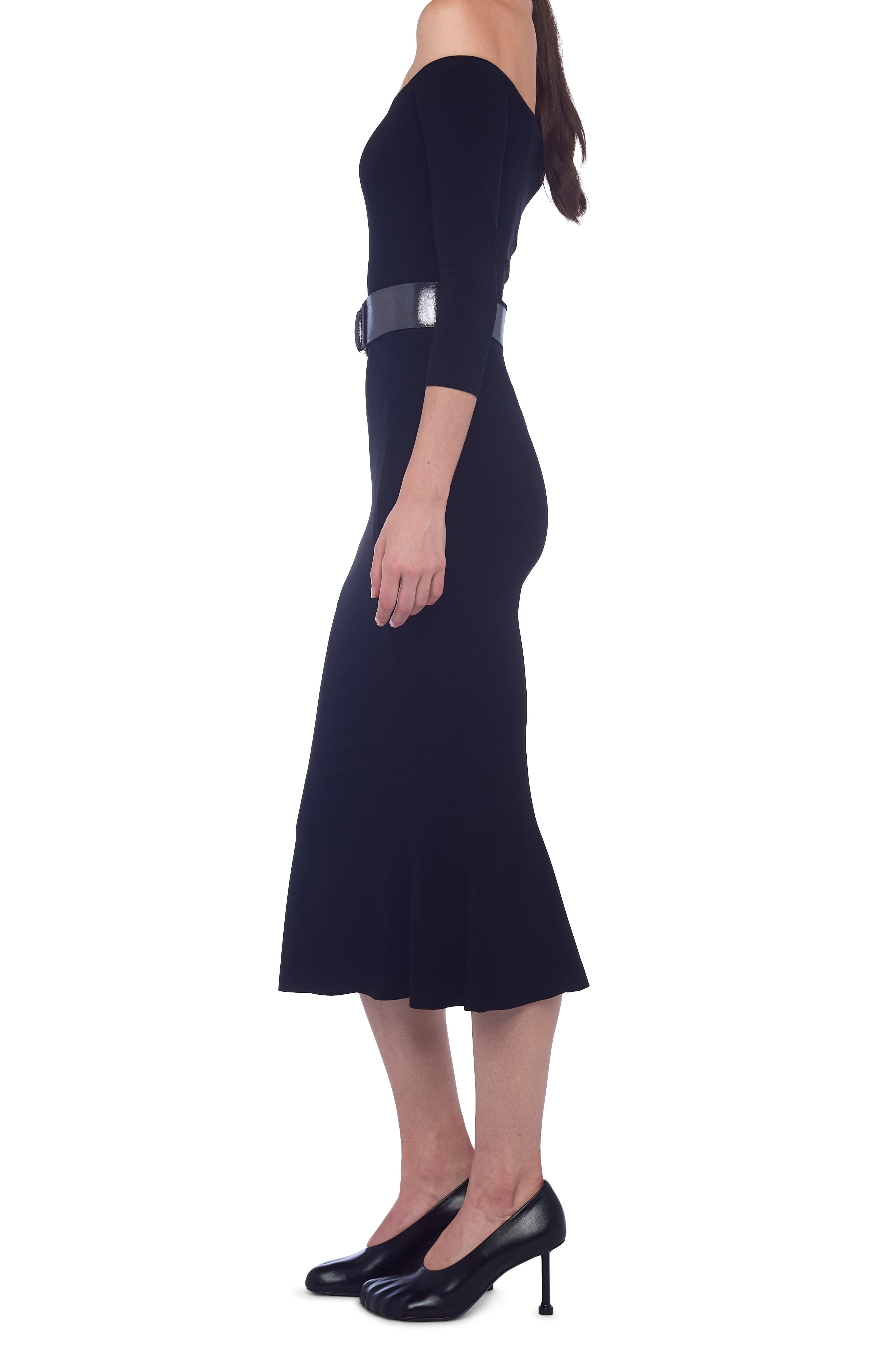 OFF SHOULDER FISHTAIL DRESS