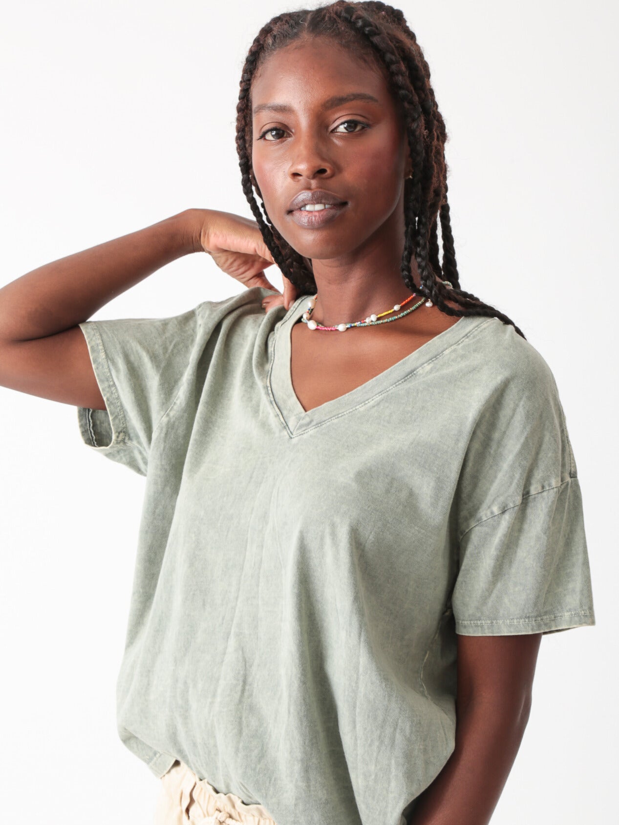Chase V-neck Tee - Acid Sage