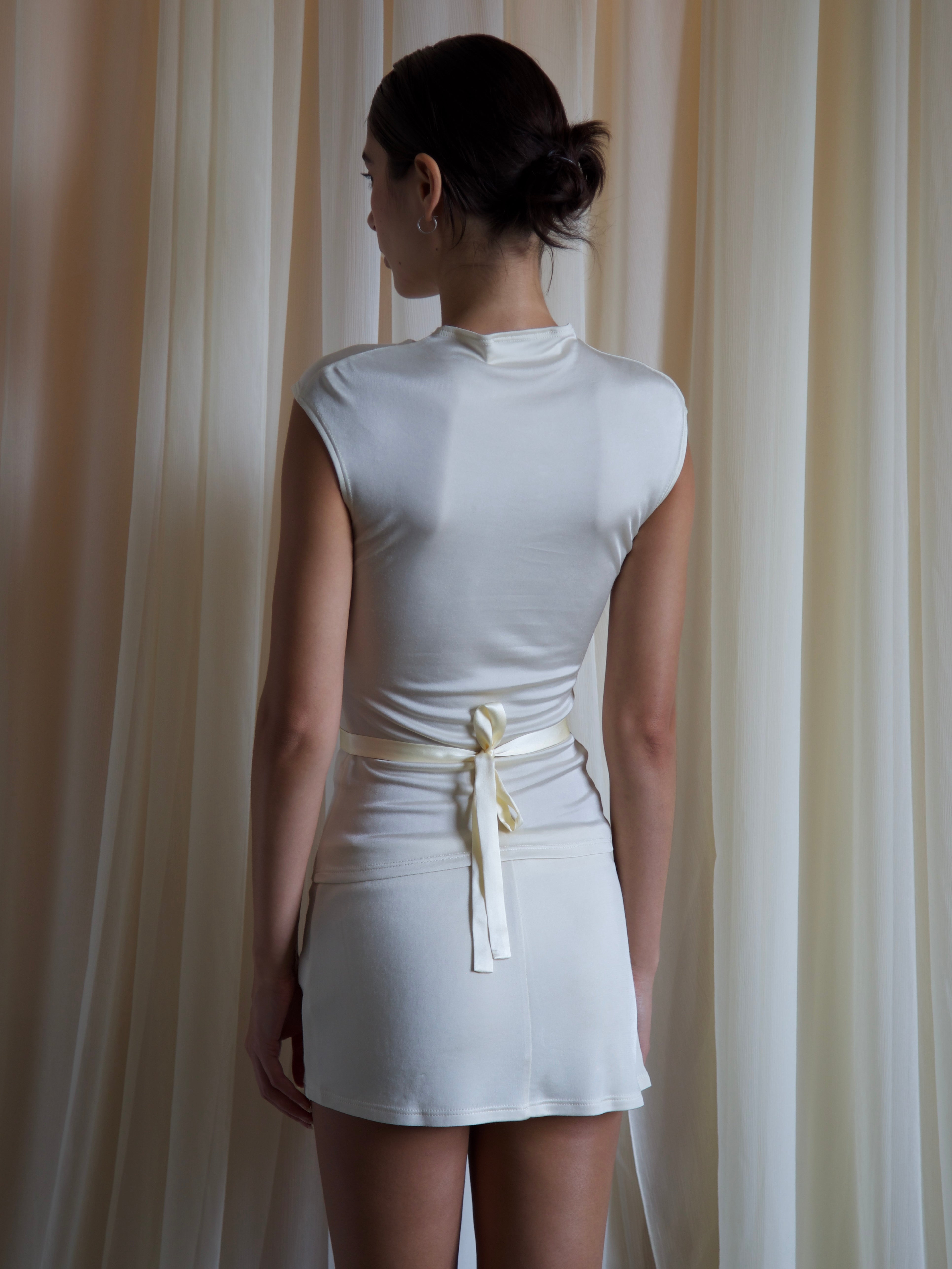 CINNAMON SKIRT IN ALMOND