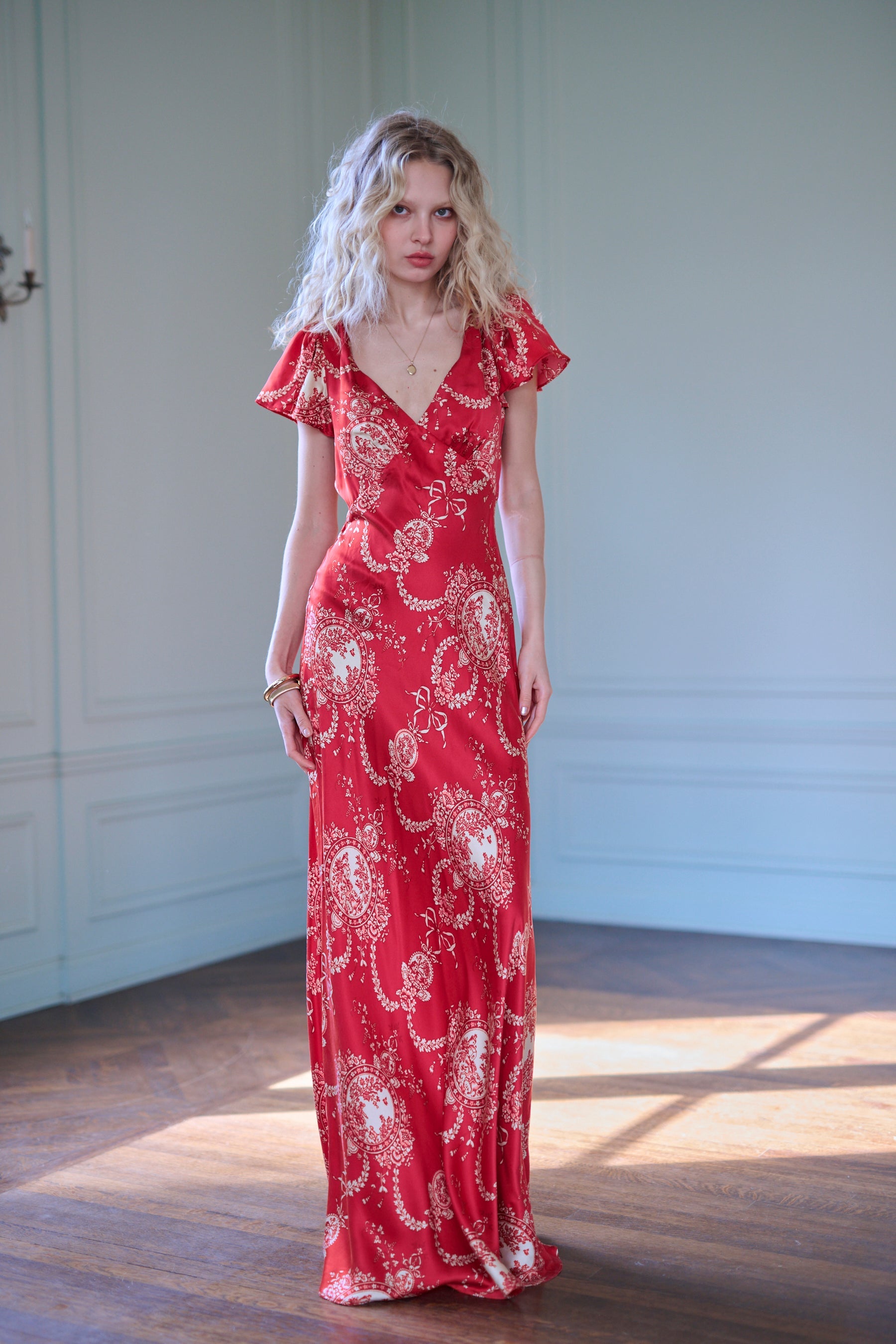 The Ornament Flutter Slip