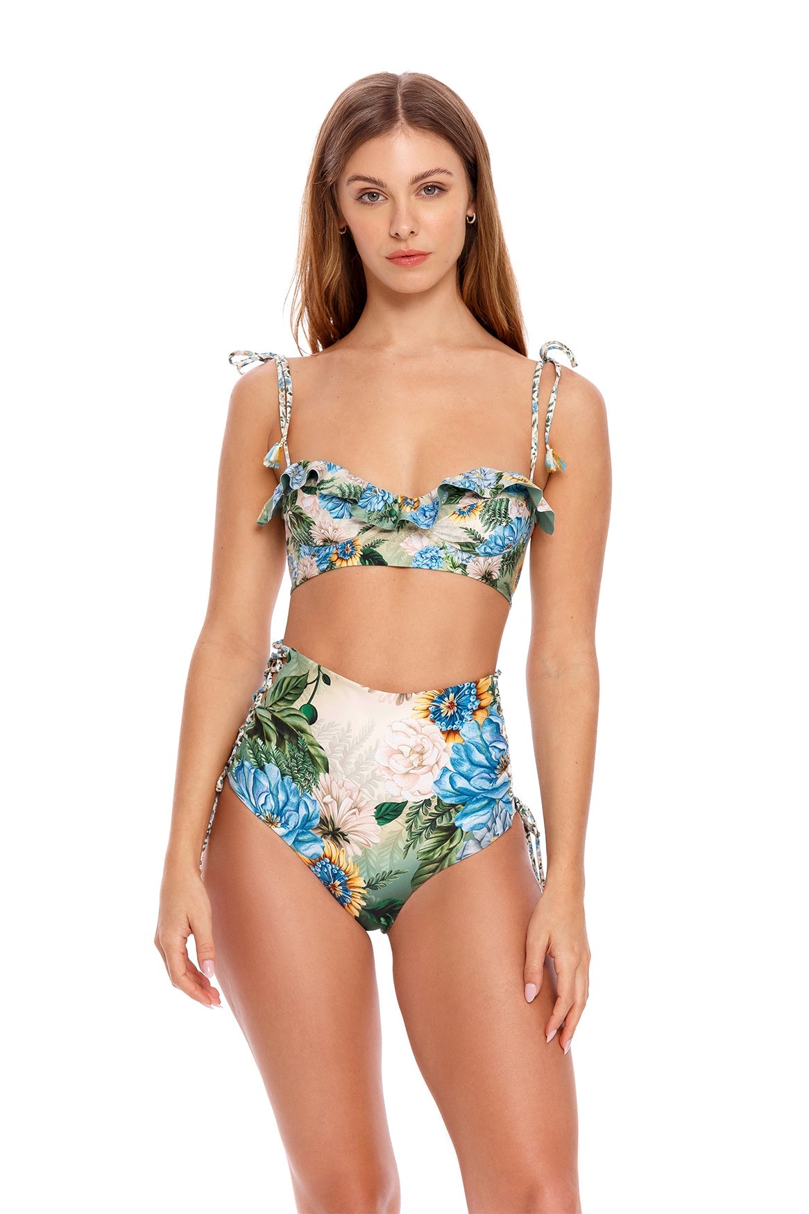 aine-margot-bikini-top-10508-front-with-model